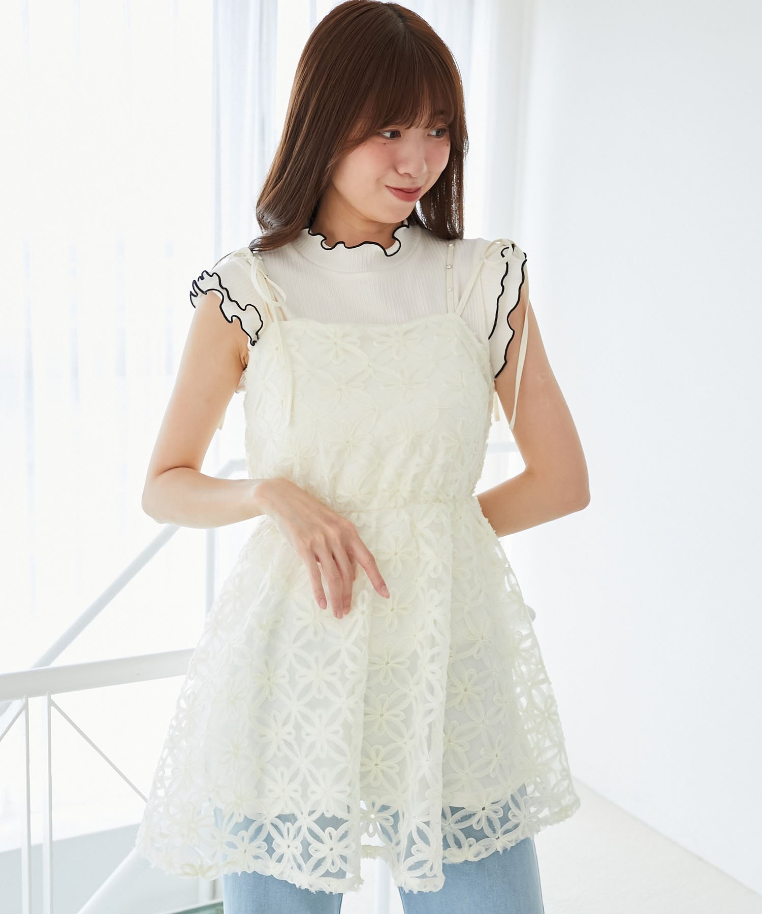 【マジェスティック レゴン/MAJESTIC LEGON】のフラワーチュールミニキャミワンピ インテリア・キッズ・メンズ・レディースファッション・服の通販 founy(ファニー) 　ファッション　Fashion　レディースファッション　Fashion for Women　ワンピース　Dresses　キャミソールワンピース　Camisole Dresses　インナー　Innerwear　ダウン　Down, Puffer　トレンド　Trend, Trending Now　ビジュー　Bijou, Jewel-like Accent　フェミニン　Feminine, Girly　ボトム　Bottoms, Lower Wear　モチーフ　Motif, Design Theme　レース　Lace, Lace Fabric　再入荷　Restock / Back in Stock　おすすめ　Recommended / Our Picks　エレガント 上品　Elegant　アイボリー|ID: prp329100004682304 ipo3291000000033815951