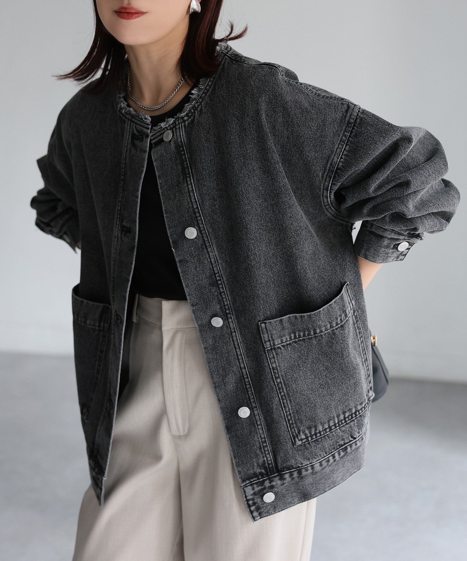 【リベリー/Riberry】のノーカラーデニムカバーオールジャケット インテリア・キッズ・メンズ・レディースファッション・服の通販 founy(ファニー) 　ファッション　Fashion　レディースファッション　Fashion for Women　アウター　Coat / Outerwear Collection　レディースジャケット・軽アウター　Jackets　おすすめ　Recommended / Our Picks　ジャケット　Jacket, Outerwear　スウェット / スエット　Sweatshirt, Sweatwear　セットアップ　Set-Up, Coordinated Outfit　デニム　Denim, Jeans Material　トレンド　Trend, Trending Now　ポケット　Pocket, Pocket Detail　ロング　Long, Long-Length　冬　Winter / This Winter　定番　Standard, Basic Item　春　Spring　秋　Autumn　ブラック|ID: prp329100004682381 ipo3291000000033816307