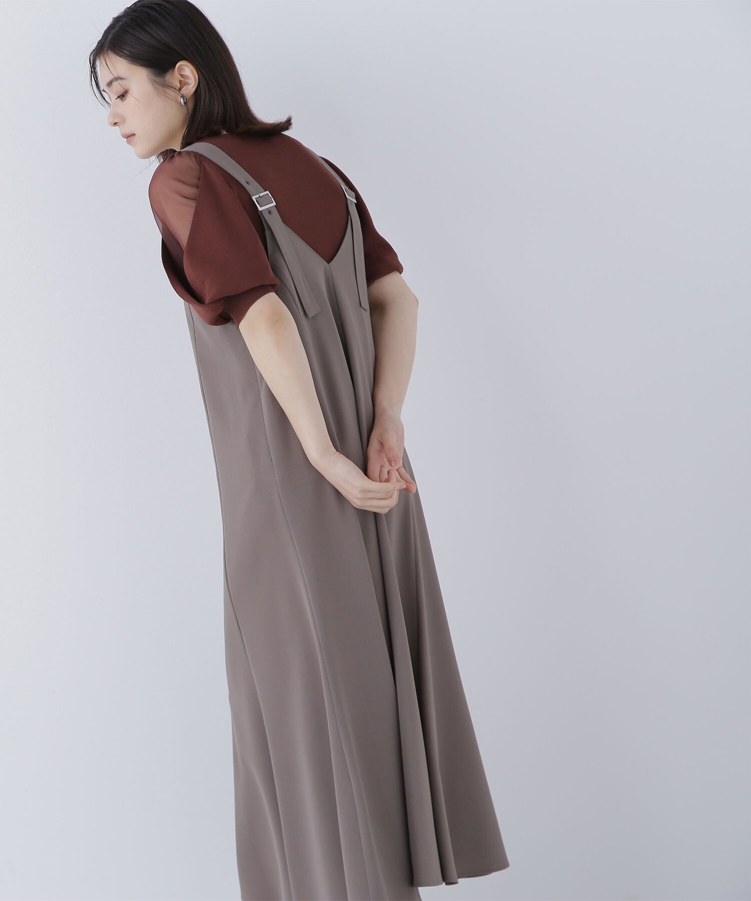 【ナチュラル ビューティー ベーシック/NATURAL BEAUTY BASIC】のバックストラップジャンスカ インテリア・キッズ・メンズ・レディースファッション・服の通販 founy(ファニー) 　ファッション　Fashion　レディースファッション　Fashion for Women　バッグ　Bags　おすすめ　Recommended / Our Picks　キャミソール　Camisole, Spaghetti Strap Top　エレガント 上品　Elegant　モカ|ID: prp329100004682511 ipo3291000000033816858