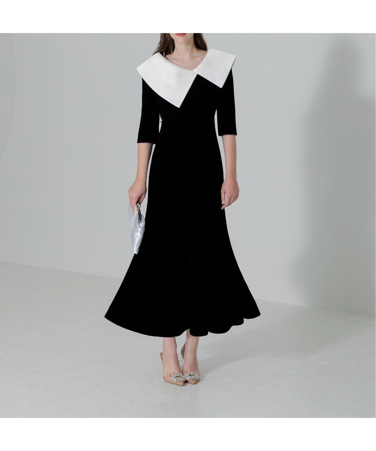 【レジャ/Leja】のLEJA/配色アシンメトリービッグカラーベロアマーメイドシルエットドレス結婚式 人気、トレンドファッション・服の通販 founy(ファニー) 　ファッション　Fashion　レディースファッション　Fashion for Women　トップス・カットソー　Cut & Sew Tops　ベロアトップス　Velour Tops / Velvet-Look Items　ワンピース　Dresses　フォーマル・パーティードレス・結婚式用ドレス　Elegant & Casual Dresses　アシンメトリー　Asymmetrical Style　オケージョン　Occasion Wear　シンプル　Simple, Minimal　ドレス　Dress, One-Piece　ビッグ　Big, Oversized　フォーマル　Formal, Dressy　ベロア　Velour, Soft Velvet　マーメイド　Mermaid, Fishtail Silhouette　A/W・秋冬　Autumn/Winter　結婚式　Wedding　披露宴　Wedding Reception　二次会　After Party　 other-1|ID: prp329100004682590 ipo3291000000033817288