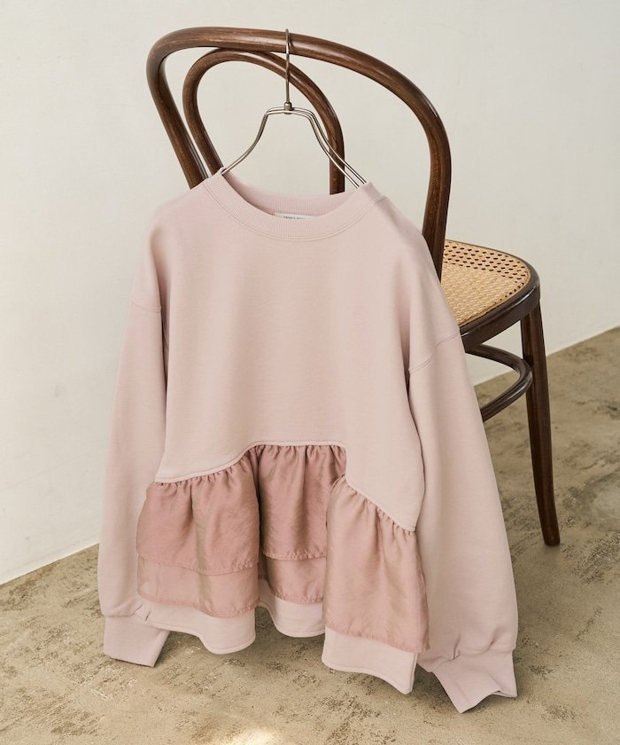 【フリークスストア/FREAK'S STORE】のオーガンジー フリル 切り替え 裏毛 スウェット プルオーバー【限定展開】 インテリア・キッズ・メンズ・レディースファッション・服の通販 founy(ファニー) 　ファッション　Fashion　レディースファッション　Fashion for Women　トップス・カットソー　Cut & Sew Tops　レディースパーカー・カジュアルフーディー　Casual Hoodies & Sweatshirts　カジュアルプルオーバー・ニットトップス　Pullovers & Knit Tops / Casual Pullovers　スウェット・クルーネックトップス　Sweatshirts & Crewnecks / Relaxed Fit Sweat Tops　冬　Winter / This Winter　おすすめ　Recommended / Our Picks　オーガンジー　Organza Fabric　シンプル　Simple, Minimal　スウェット / スエット　Sweatshirt, Sweatwear　タイトスカート　Pencil Skirt, Tight Skirt　フェミニン　Feminine, Girly　フリル　Frill, Ruffle　ミックス　Mix, Mixed Style　A/W・秋冬　Autumn/Winter　ピンク|ID: prp329100004682933 ipo3291000000033819792