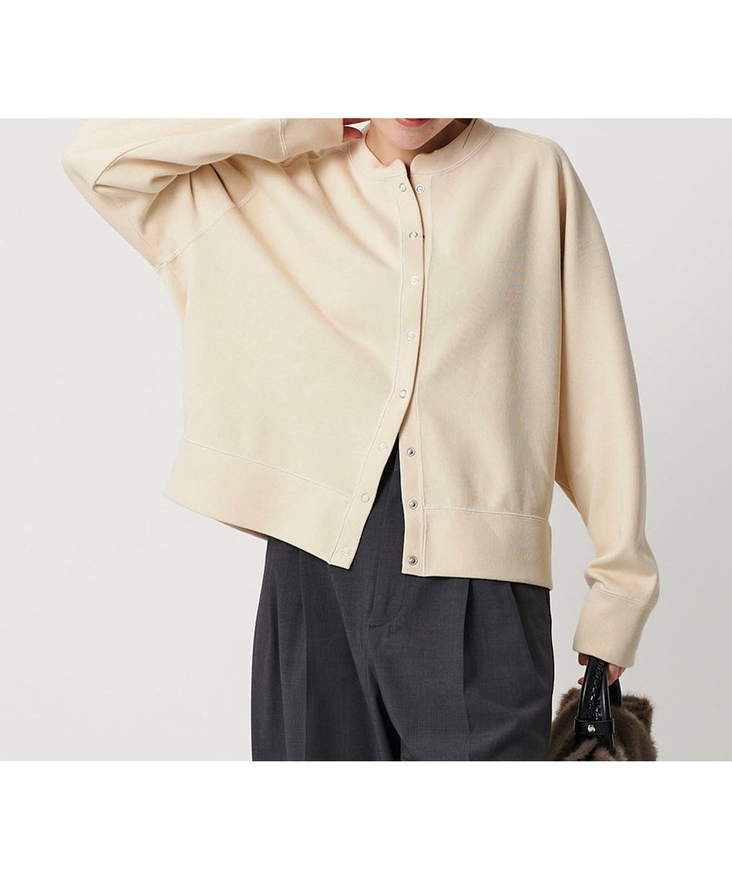 【ビューティ&ユース ユナイテッドアローズ/BEAUTY&YOUTH / UNITED ARROWS】のダブルフェイス リングボタンカーディガン2 ウォッシャブル インテリア・キッズ・メンズ・レディースファッション・服の通販 founy(ファニー) 　ファッション　Fashion　レディースファッション　Fashion for Women　トップス・カットソー　Cut & Sew Tops　カーディガン・羽織り　Layered Style Cardigans　ウォッシャブル　Machine Washable　カットソー　Cut and Sewn Top　カーディガン　Cardigan, Knitwear　コーデュロイ　Corduroy, Cord Fabric　ダブル　Double, Double-Breasted　定番　Standard, Basic Item　フェイス　Face, Facial Design　フロント　Front, Front Design　プリント　Print, Printed Pattern　ベロア　Velour, Soft Velvet　ベーシック　Basic, Essential　ボーダー　Border, Stripe　羽織　Haori, Light Jacket　ロング　Long, Long-Length　おすすめ　Recommended / Our Picks　旅行　Travel　ビジネス 仕事 通勤　Business / Work / Commuting　OFF WHITE|ID: prp329100004682962 ipo3291000000034374335