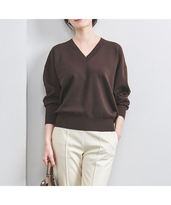 【ユナイテッドアローズ/UNITED ARROWS】のソフトスムース Vネック ニット インテリア・キッズ・メンズ・レディースファッション・服の通販 founy(ファニー) https://founy.com/ ファッション Fashion レディースファッション Fashion for Women トップス・カットソー Cut & Sew Tops ニット Knit Tops & Sweaters Vネックトップス V-Neck Tops / V-Cut Neckline Shirts インナー Innerwear カーディガン Cardigan, Knitwear デコルテ Décolleté, Neckline なめらか Smooth, Silky Texture フォルム Silhouette, Form ボトム Bottoms, Lower Wear ルーズ Loose, Oversized ワイド Wide, Wide Fit おすすめ Recommended / Our Picks エレガント 上品 Elegant |ID: prp329100004683654 ipo3291000000033824203