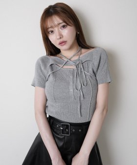 【リップサービス/LIP SERVICE】のLIP SERVICE/デコルテオープンチョーカーニット 人気、トレンドファッション・服の通販 founy(ファニー) ファッション Fashion レディースファッション Fashion for Women トップス・カットソー Cut & Sew Tops ニット Knit Tops & Sweaters アクリル Acrylic Material インナー Innerwear 秋 Autumn カッティング Cutting Detail デニム Denim, Jeans Material フォルム Silhouette, Form フロント Front, Front Design ベーシック Basic, Essential ボトム Bottoms, Lower Wear |ID:prp329100004683704
