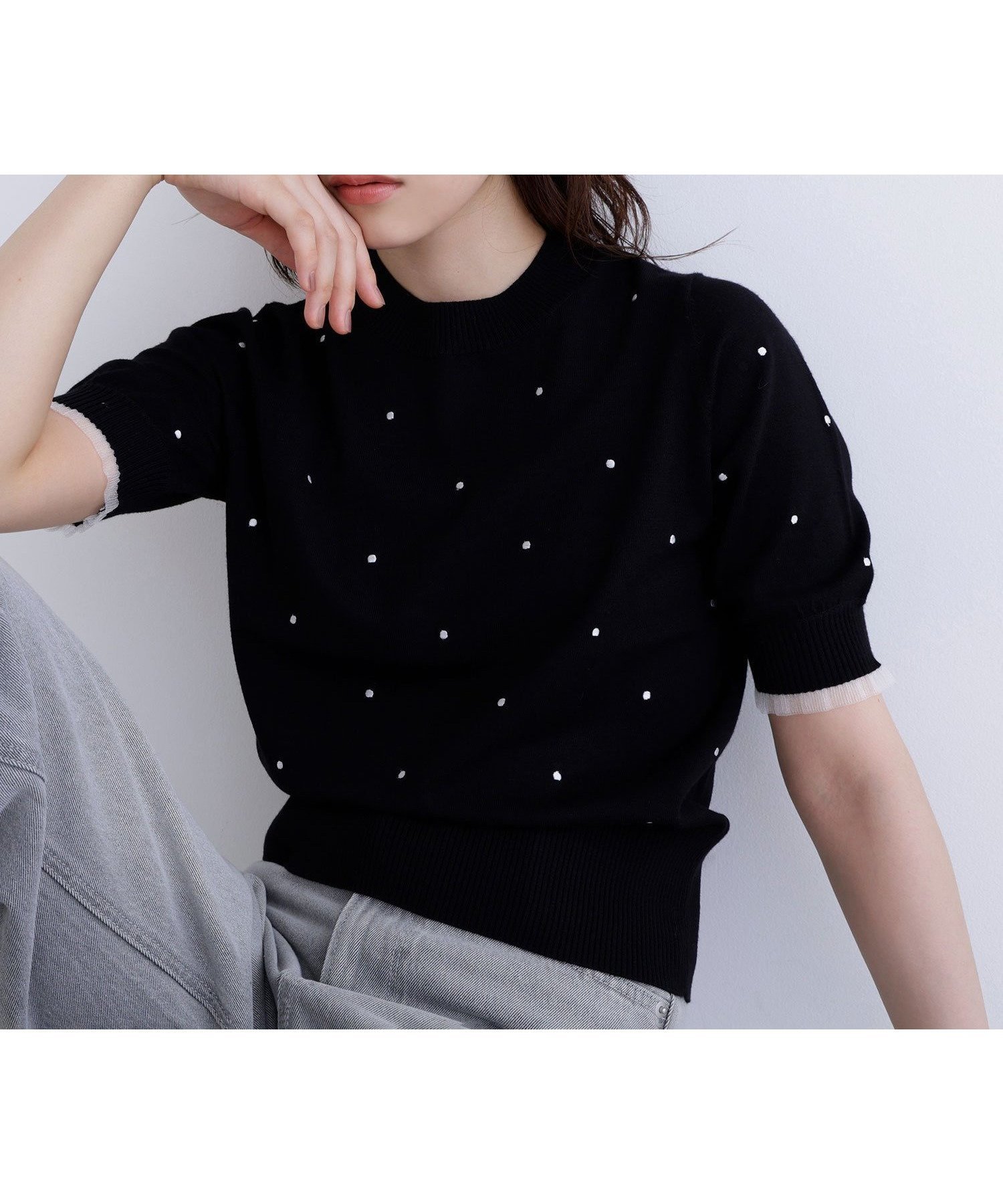 【ナチュラル ビューティー ベーシック/NATURAL BEAUTY BASIC】のドット刺繍ハーフスリーブニット インテリア・キッズ・メンズ・レディースファッション・服の通販 founy(ファニー) 　ファッション　Fashion　レディースファッション　Fashion for Women　トップス・カットソー　Cut & Sew Tops　ニット　Knit Tops & Sweaters　コンパクト　Compact, Small Size　ドット　Polka Dot, Dot Pattern　バランス　Balance, Style Balance　フリル　Frill, Ruffle　クロベース2|ID: prp329100004683747 ipo3291000000033824832