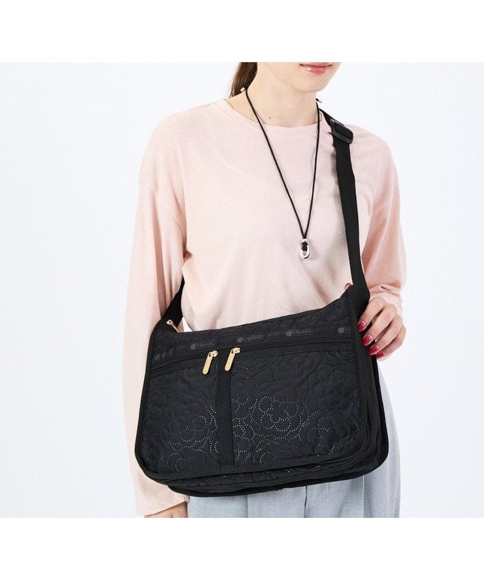 【レスポートサック/LeSportsac】の【公式】レスポートサック ショルダーバッグ 7507K589 LeSportsac インテリア・キッズ・メンズ・レディースファッション・服の通販 founy(ファニー) https://founy.com/ ファッション Fashion レディースファッション Fashion for Women スポーツウェア Functional & Stylish Sportswear スポーツバッグ・ジム用ポーチ・バックパック Gym Bag / Sports Backpack / Pouch for Training ショルダー Shoulder, Shoulder Strap フラワー Flower, Floral ポケット Pocket, Pocket Detail ポーチ Pouch, Small Case モチーフ Motif, Design Theme エレガント 上品 Elegant 人気 Popular, Best Seller 傘 Umbrella, Parasol 手帳 Planner, Notebook |ID: prp329100004683884 ipo3291000000033825522