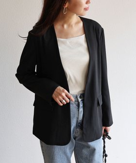 【アンドミー/andme】のとろみ素材 ノーカラー ジャケット 人気、トレンドファッション・服の通販 founy(ファニー) ファッション Fashion レディースファッション Fashion for Women アウター Coat / Outerwear Collection レディースジャケット・軽アウター Jackets ノーカラージャケット / シンプル上品コーデ Collarless Jackets インナー Innerwear 春 Spring 秋 Autumn ジャケット Jacket, Outerwear ストレッチ Stretch, Stretchy Fabric スリット Slit, Slit Detail セットアップ Set-Up, Coordinated Outfit とろみ Fluid, Flowy Fabric ダブル Double, Double-Breasted デニム Denim, Jeans Material プリント Print, Printed Pattern おすすめ Recommended / Our Picks エレガント 上品 Elegant |ID:prp329100004684116