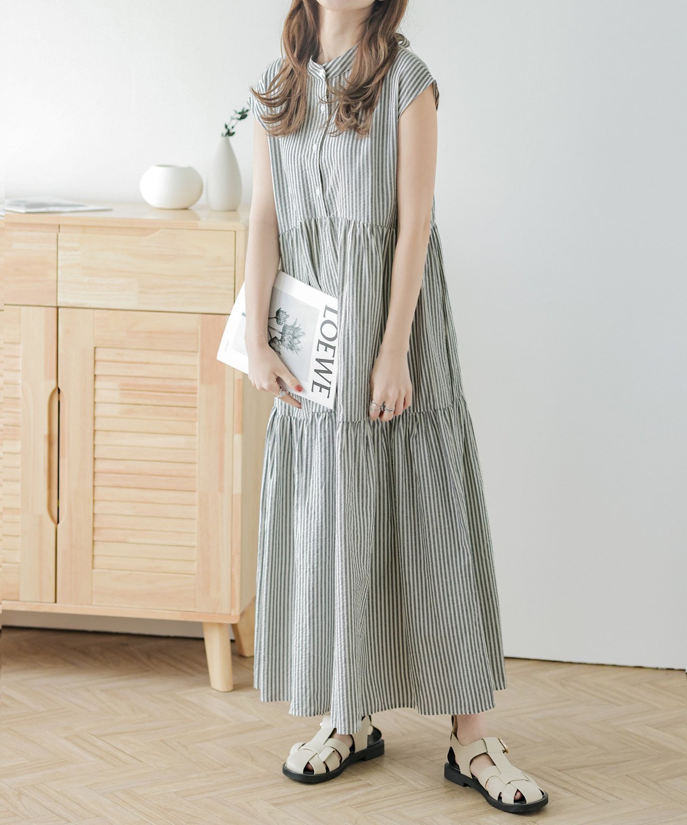 【ラジュール/Lajour】のバックリボン ストライプ柄ワンピース インテリア・キッズ・メンズ・レディースファッション・服の通販 founy(ファニー) 　ファッション　Fashion　レディースファッション　Fashion for Women　ワンピース　Dresses　おすすめ　Recommended / Our Picks　サッカー　Seersucker, Summer Fabric　スタンド　Stand Collar, Upright Stand　ストライプ　Stripe, Striped Pattern　スリーブ　Sleeve, Long Sleeve / Short Sleeve　フレンチ　French, French Style　ペチコート　Petticoat, Underskirt　リボン　Ribbon, Bow　ブラック|ID: prp329100004684131 ipo3291000000033826773