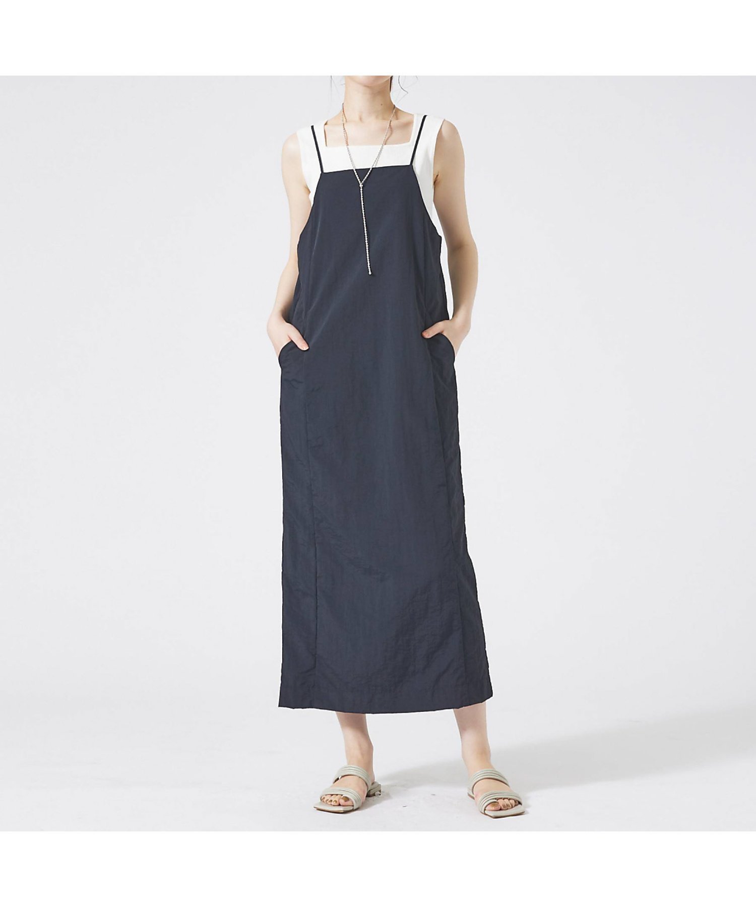 【カリテ/qualite】の撥水キャミワンピース インテリア・キッズ・メンズ・レディースファッション・服の通販 founy(ファニー) 　ファッション　Fashion　レディースファッション　Fashion for Women　ワンピース　Dresses　キャミソールワンピース　Camisole Dresses　おすすめ　Recommended / Our Picks　アウトドア　Outdoor Clothing　インナー　Innerwear　キャミワンピース　Cami Dress, Slip Dress　ポケット　Pocket, Pocket Detail　エレガント 上品　Elegant　ブラック|ID: prp329100004684345 ipo3291000000033828567