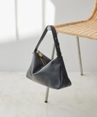 【ジェミール/gemeil】の【290g/軽量】【本革】スクエアワンショルダーバッグ(PT-214) 人気、トレンドファッション・服の通販 founy(ファニー) ファッション Fashion レディースファッション Fashion for Women 傘 Umbrella, Parasol 軽量 Lightweight, Ultra Light ショルダー Shoulder, Shoulder Strap シンプル Simple, Minimal スマート Smart, Elegant 財布 Wallet, Purse タオル Towel, Bath Towel ハンド Hand, Handmade ポケット Pocket, Pocket Detail リップ Lip, Lip Motif thumbnail ブラック|ID: prp329100004684476 ipo3291000000033829759