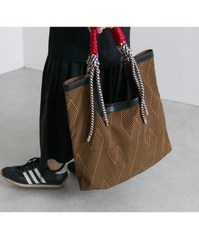 【イア パピヨネ/ear PAPILLONNER】のMTAミックストートバッグ 人気、トレンドファッション・服の通販 founy(ファニー) ファッション Fashion レディースファッション Fashion for Women バッグ Bags クラッチ Clutch, Clutch Bag トレンド Trend, Trending Now 人気 Popular, Best Seller フェイス Face, Facial Design ポケット Pocket, Pocket Detail マグネット Magnet, Magnetic Closure ミックス Mix, Mixed Style おすすめ Recommended / Our Picks |ID:prp329100004684507