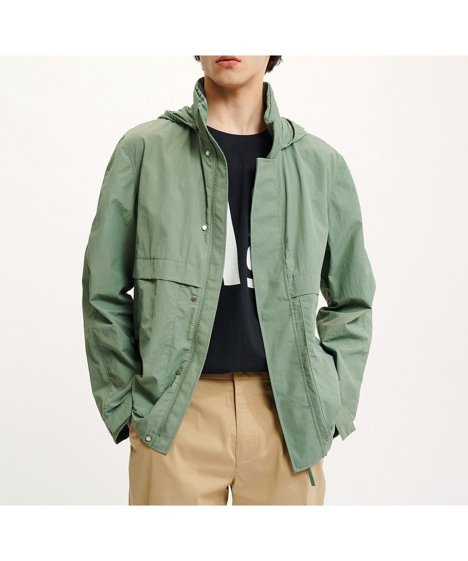 【エーグル/AIGLE / MEN】の撥水 軽量マウンテンフーデッドジャケット インテリア・キッズ・メンズ・レディースファッション・服の通販 founy(ファニー) 　ファッション　Fashion　メンズファッション　Fashion for Men　おすすめ　Recommended / Our Picks　アウトドア　Outdoor Clothing　エレガント 上品　Elegant　シンプル　Simple, Minimal　ジャケット　Jacket, Outerwear　パーカー　Hoodie, Parka　フィット　Fit, Slim Fit　ブルゾン　Blouson, Bomber Jacket　ベーシック　Basic, Essential　レギュラー　Regular, Standard Fit　軽量　Lightweight, Ultra Light　ビジネス 仕事 通勤　Business / Work / Commuting　グリーン|ID: prp329100004684971 ipo3291000000033833256