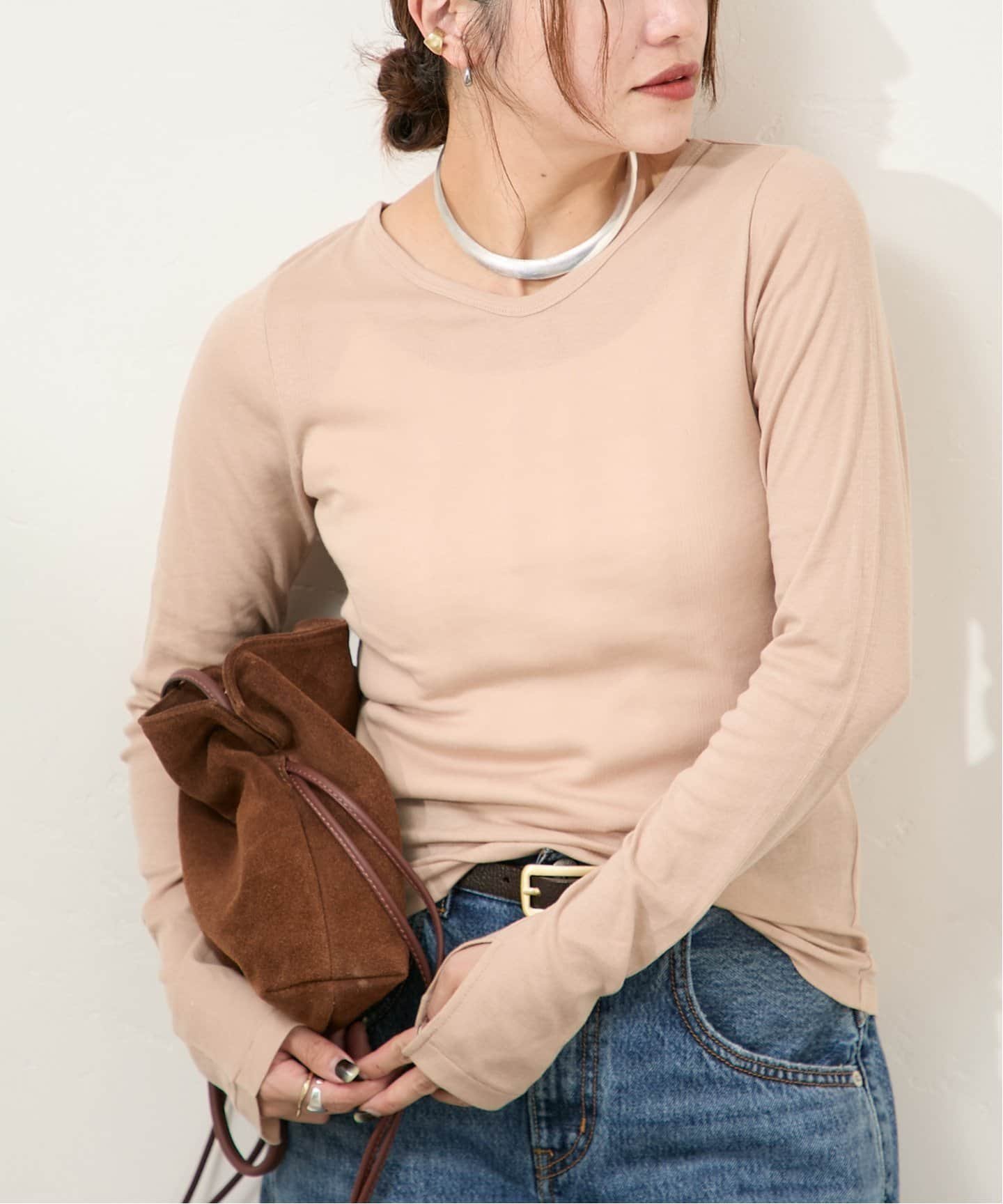 【ジャーナルスタンダード/JOURNAL STANDARD】の別注【MILLER/ミラー】 for JOURNAL STANDARD VネックリブL/S T インテリア・キッズ・メンズ・レディースファッション・服の通販 founy(ファニー) 　ファッション　Fashion　レディースファッション　Fashion for Women　トップス・カットソー　Cut & Sew Tops　Vネックトップス　V-Neck Tops / V-Cut Neckline Shirts　2025年　2025　2025-2026秋冬・A/W　Autumn/Winter 2025–26 AW25–26　別注　Limited Edition, Custom Order　ベージュ|ID: prp329100004684999 ipo3291000000033833394