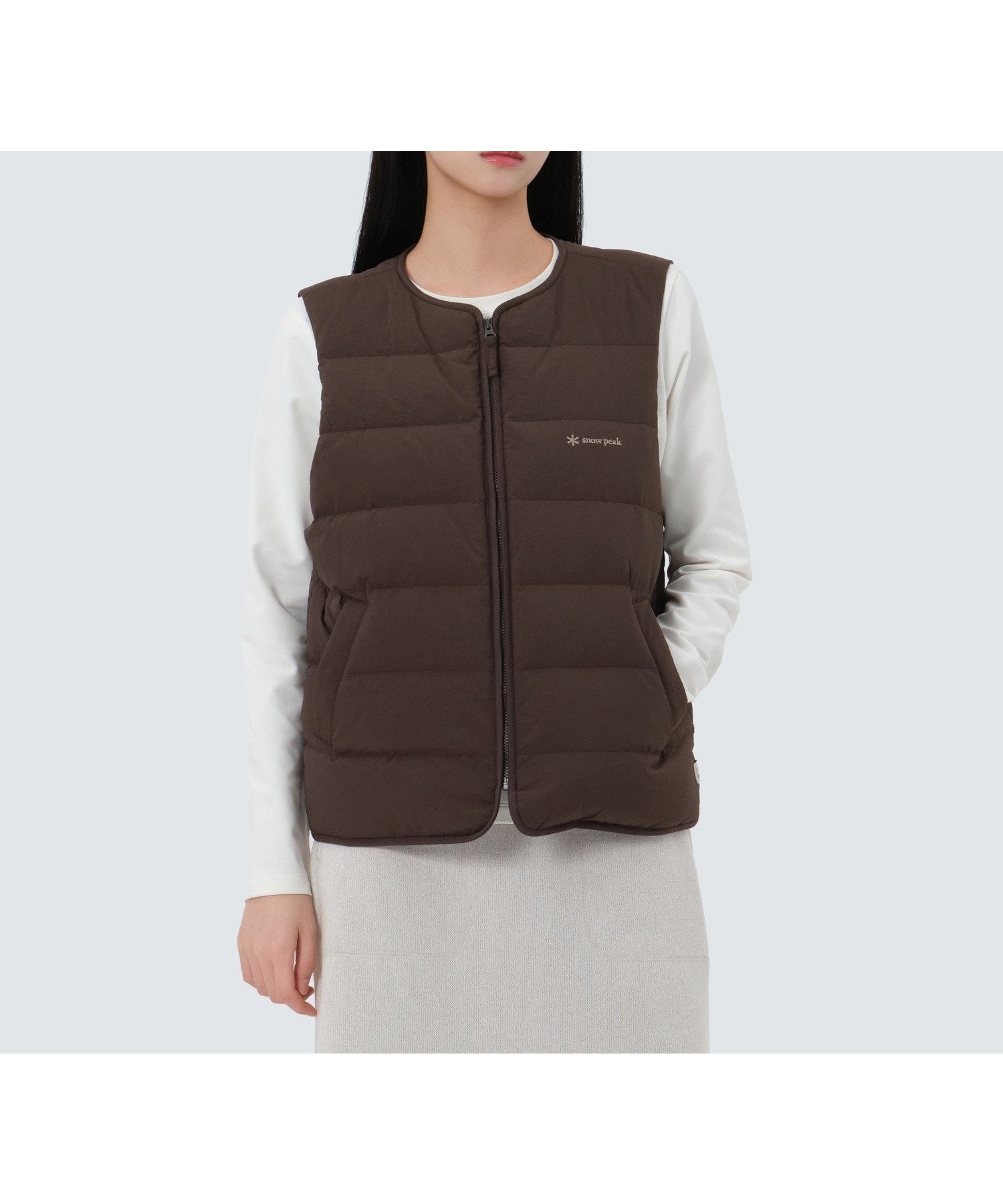 【スノーピーク/SNOW PEAK】のLand Wmn s Lightweight Down Vest インテリア・キッズ・メンズ・レディースファッション・服の通販 founy(ファニー) 　ファッション　Fashion　レディースファッション　Fashion for Women　アウター　Coat / Outerwear Collection　トップス・カットソー　Cut & Sew Tops　ベスト&ジレ / 重ね着スタイル　Vests & Gilets　アウトドア　Outdoor Clothing　インナー　Innerwear　コレクション　Collection, Seasonal Line　抗菌　Antibacterial, Bacteria-Resistant　軽量　Lightweight, Ultra Light　スマート　Smart, Elegant　ダウン　Down, Puffer　定番　Standard, Basic Item　ベスト　Vest, Waistcoat　A/W・秋冬　Autumn/Winter　冬　Winter / This Winter　おすすめ　Recommended / Our Picks　2025年　2025　2025-2026秋冬・A/W　Autumn/Winter 2025–26 AW25–26　CHOCO BROWN|ID: prp329100004685008 ipo3291000000034224663
