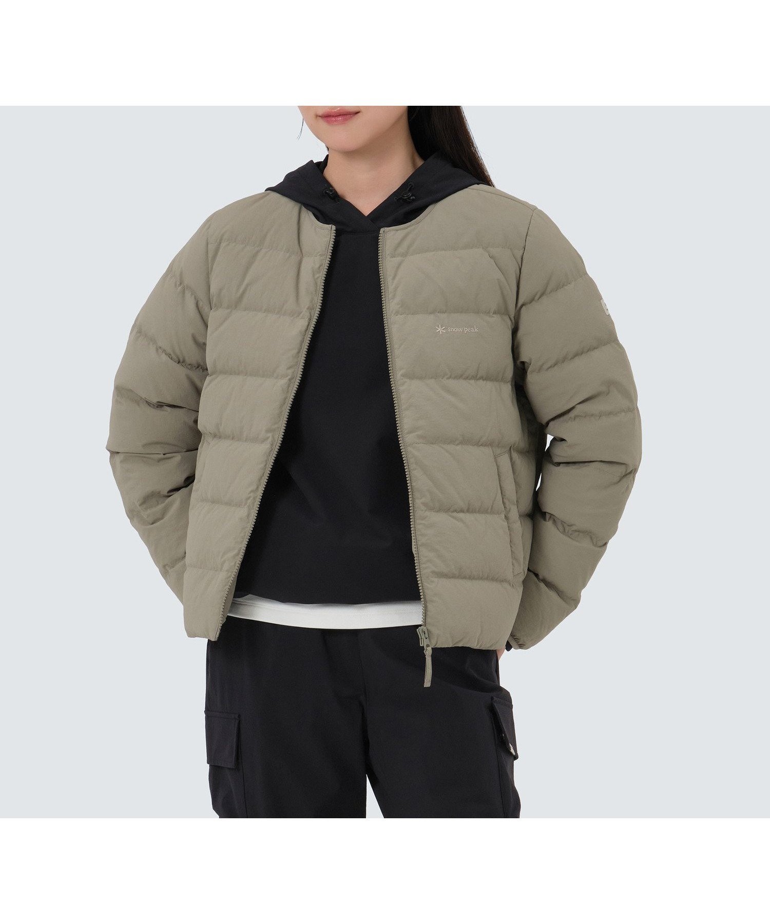 【スノーピーク/SNOW PEAK】のLand Wmn s LW Down Jacket インテリア・キッズ・メンズ・レディースファッション・服の通販 founy(ファニー) 　ファッション　Fashion　レディースファッション　Fashion for Women　アウター　Coat / Outerwear Collection　レディースジャケット・軽アウター　Jackets　アウトドア　Outdoor Clothing　インナー　Innerwear　コレクション　Collection, Seasonal Line　抗菌　Antibacterial, Bacteria-Resistant　軽量　Lightweight, Ultra Light　ジャケット　Jacket, Outerwear　ダウン　Down, Puffer　定番　Standard, Basic Item　A/W・秋冬　Autumn/Winter　おすすめ　Recommended / Our Picks　OLIVE|ID: prp329100004685013 ipo3291000000033833486