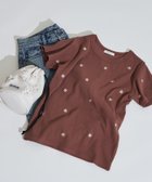【フリークスストア/FREAK'S STORE】のミニデイジー刺繍Tシャツ/リブTシャツ 25AW 人気、トレンドファッション・服の通販 founy(ファニー) ファッション Fashion レディースファッション Fashion for Women トップス・カットソー Cut & Sew Tops シャツ・ブラウス・オフィスカジュアル Elegant Blouses & Button-Ups ロングTシャツ・Tシャツ Longline T-Shirts & Tees 2025年 2025 2025-2026秋冬・A/W Autumn/Winter 2025–26 AW25–26 冬 Winter / This Winter インナー Innerwear コンパクト Compact, Small Size トレンド Trend, Trending Now フェミニン Feminine, Girly 秋 Autumn A/W・秋冬 Autumn/Winter thumbnail ブラウン|ID: prp329100004685034 ipo3291000000033833674