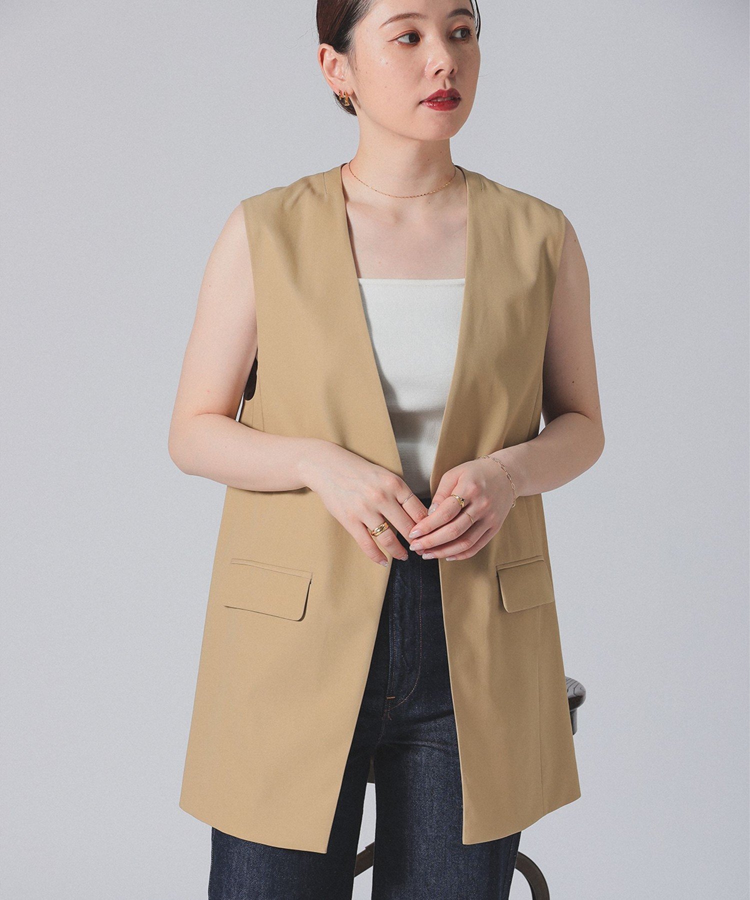 【デミルクス ビームス/Demi-Luxe BEAMS】の【7/3新規値下げ】コットン ラペルレス ジレ インテリア・キッズ・メンズ・レディースファッション・服の通販 founy(ファニー) 　ファッション　Fashion　レディースファッション　Fashion for Women　アウター　Coat / Outerwear Collection　トップス・カットソー　Cut & Sew Tops　ベスト&ジレ / 重ね着スタイル　Vests & Gilets　おすすめ　Recommended / Our Picks　カットソー　Cut and Sewn Top　シンプル　Simple, Minimal　スリーブ　Sleeve, Long Sleeve / Short Sleeve　セットアップ　Set-Up, Coordinated Outfit　ビジネス 仕事 通勤　Business / Work / Commuting　BEIGE|ID: prp329100004685174 ipo3291000000033834646