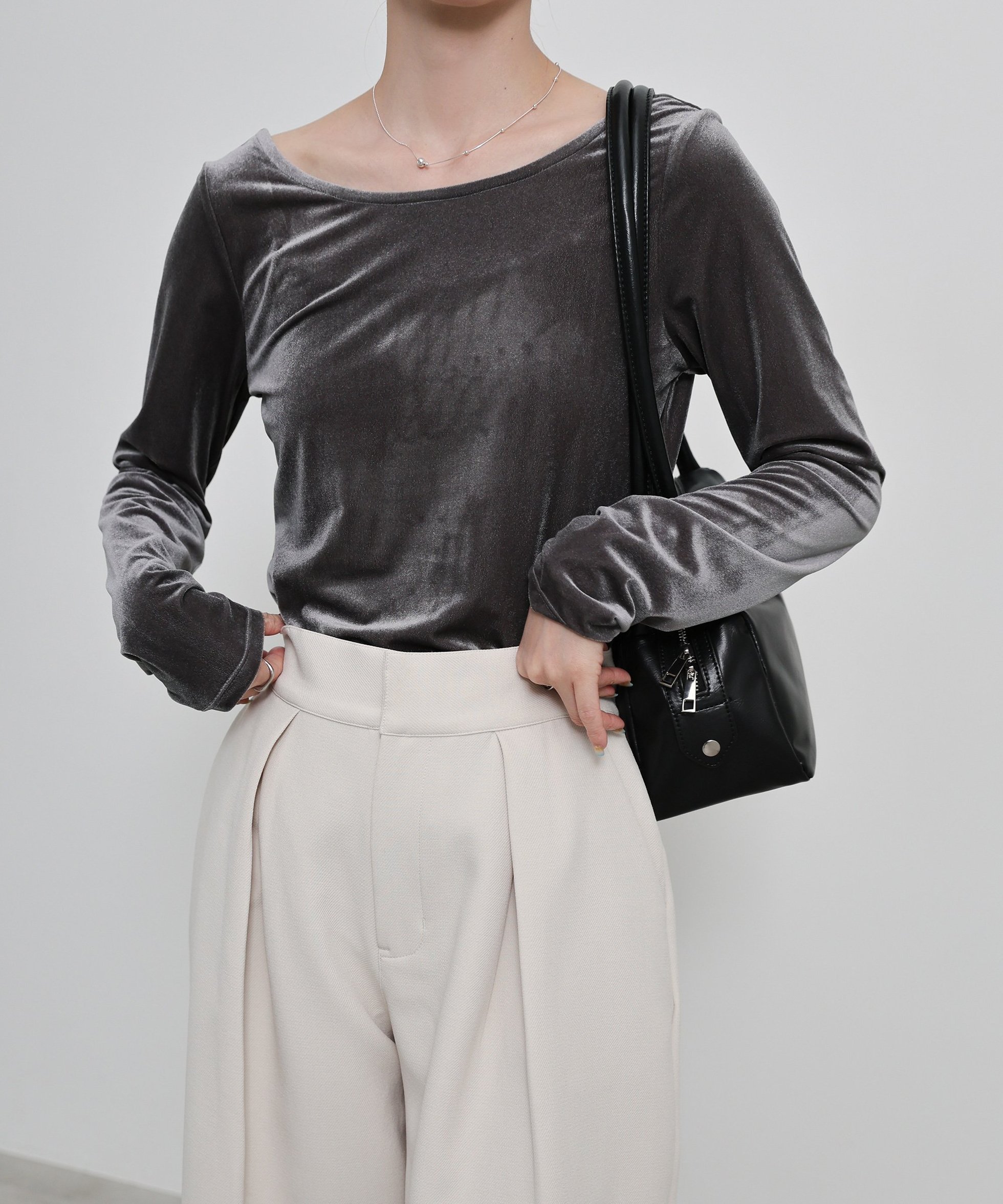 【セレクトモカ/SELECT MOCA】のバレエネックベロアトップス インテリア・キッズ・メンズ・レディースファッション・服の通販 founy(ファニー) 　ファッション　Fashion　レディースファッション　Fashion for Women　トップス・カットソー　Cut & Sew Tops　ベロアトップス　Velour Tops / Velvet-Look Items　インナー　Innerwear　ダークグレー-900|ID: prp329100004685190 ipo3291000000033834761