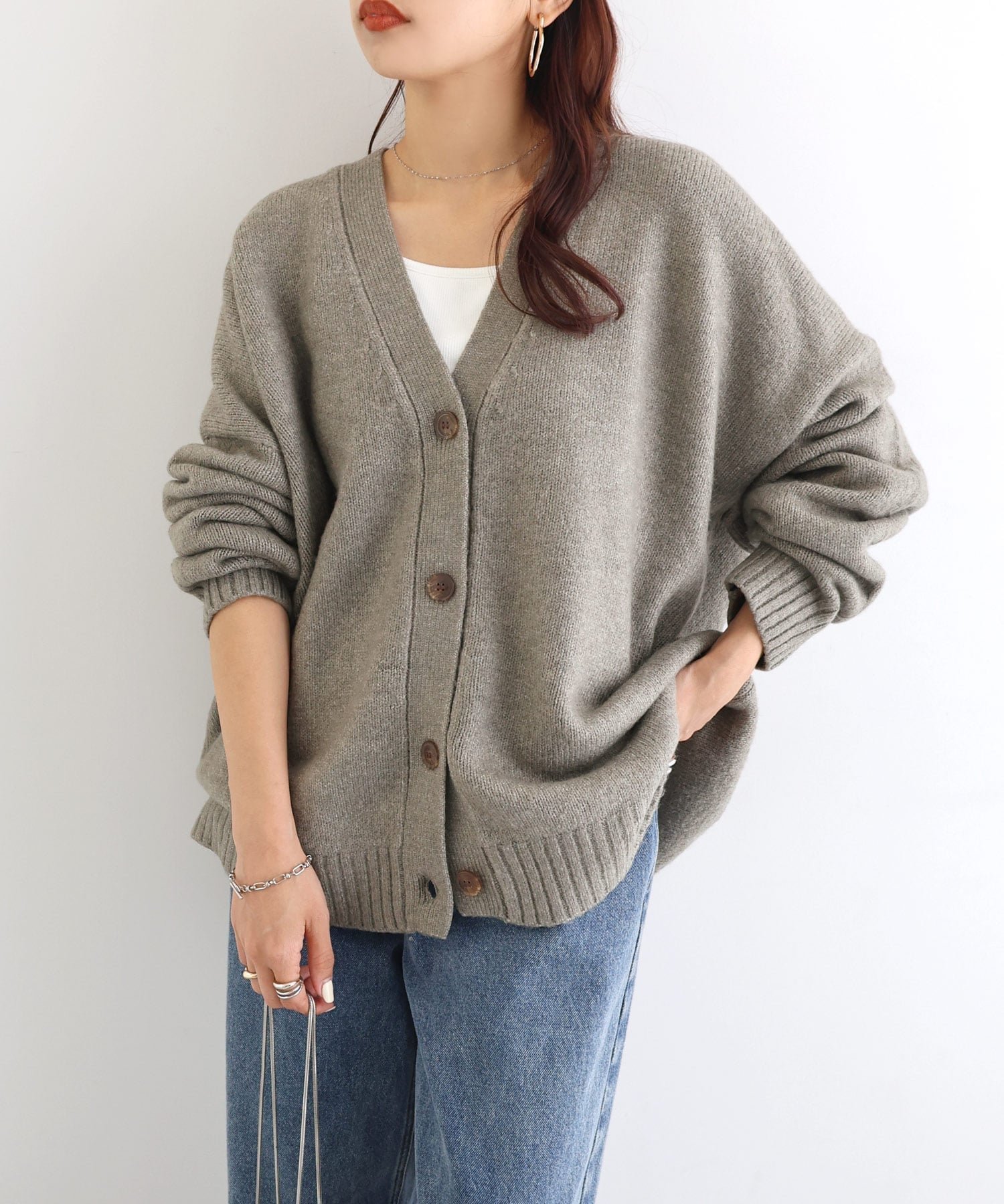 【アンドミー/andme】の天竺編み Vネック 長袖 ニット カーディガン 人気、トレンドファッション・服の通販 founy(ファニー) ファッション Fashion レディースファッション Fashion for Women トップス・カットソー Cut & Sew Tops ニット Knit Tops & Sweaters カーディガン・羽織り Layered Style Cardigans Vネックトップス V-Neck Tops / V-Cut Neckline Shirts アクリル Acrylic Material カットソー Cut and Sewn Top カーディガン Cardigan, Knitwear トレンド Trend, Trending Now 定番 Standard, Basic Item 長袖 Long Sleeve, Full Sleeve ベーシック Basic, Essential リラックス Relax, Relaxed Fit other-1|ID: prp329100004685208 ipo3291000000034636199