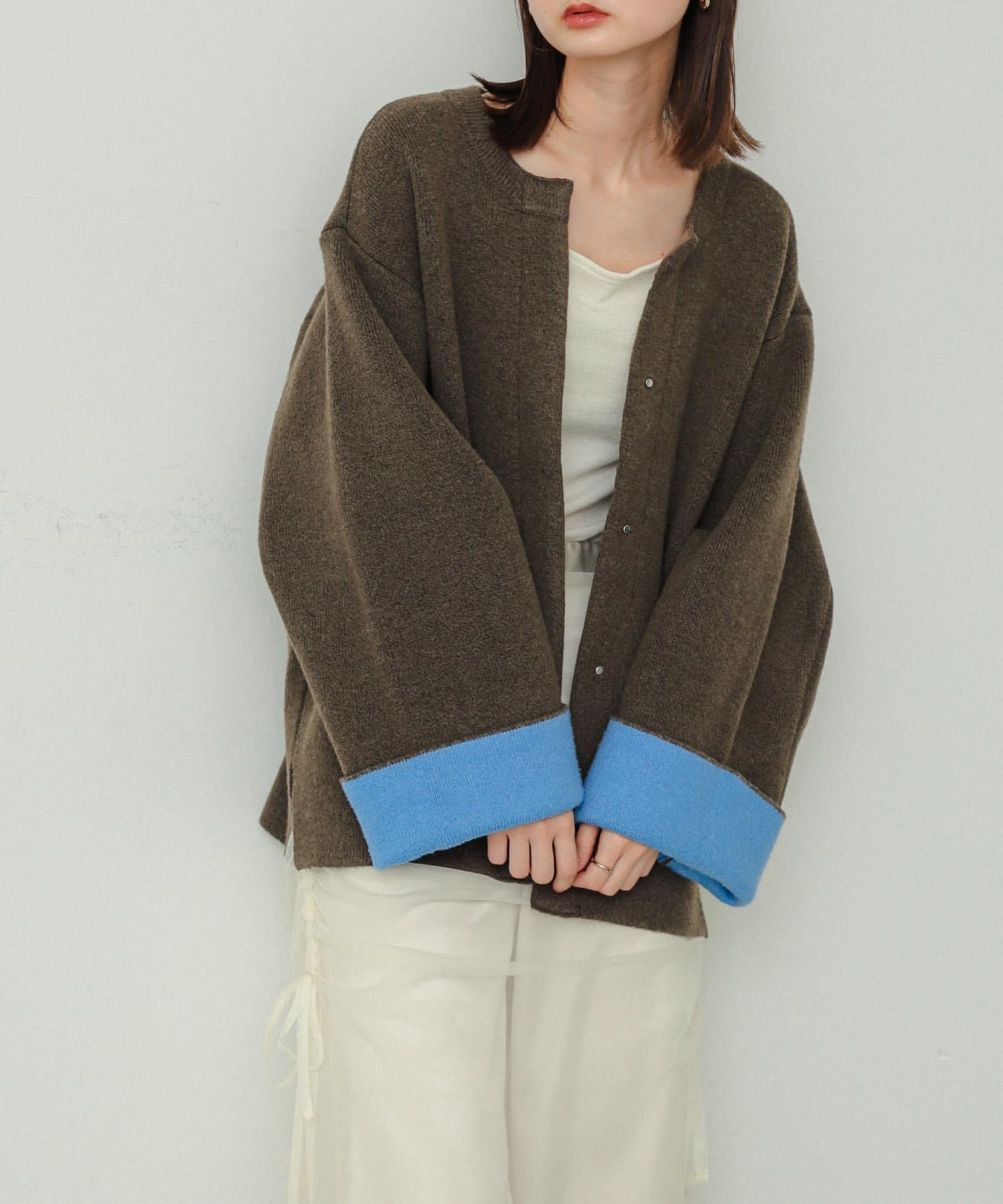 【センスオブプレイス/SENSE OF PLACE by URBAN RESEARCH】のバイカラーニットコート インテリア・キッズ・メンズ・レディースファッション・服の通販 founy(ファニー) 　ファッション　Fashion　レディースファッション　Fashion for Women　アウター　Coat / Outerwear Collection　コート・ロングコート・ピーコート　Long Coats, Peacoats & More　2024年　2024　2024-2025秋冬・A/W　Autumn/Winter 2024–25 AW24–25　冬　Winter / This Winter　おすすめ　Recommended / Our Picks　デニム　Denim, Jeans Material　バランス　Balance, Style Balance　フォルム　Silhouette, Form　人気　Popular, Best Seller　A/W・秋冬　Autumn/Winter　MOC×BLU|ID: prp329100004685210 ipo3291000000033834889