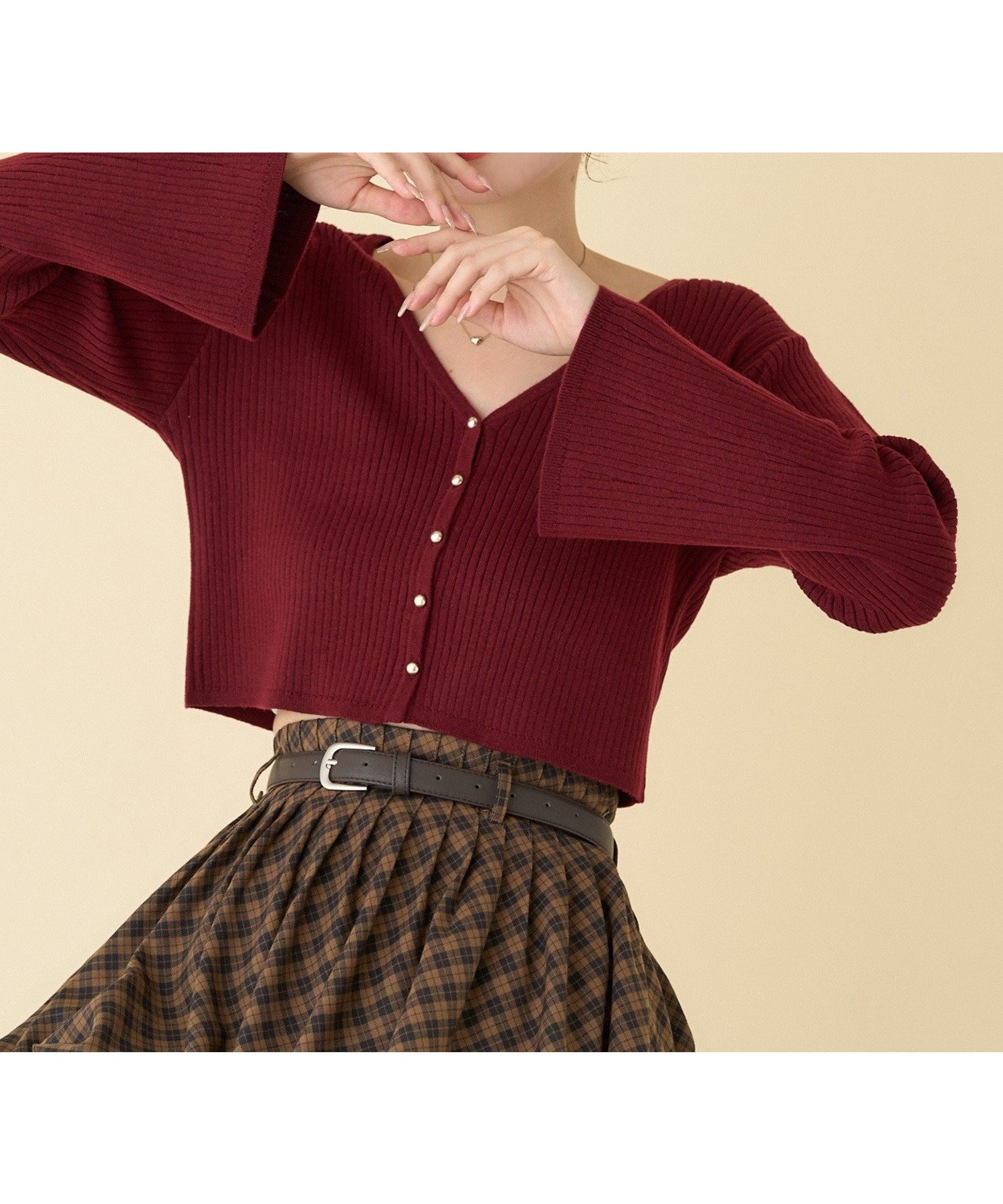【ナイスクラップ/NICE CLAUP】のベル袖リブカーデ インテリア・キッズ・メンズ・レディースファッション・服の通販 founy(ファニー) 　ファッション　Fashion　レディースファッション　Fashion for Women　トップス・カットソー　Cut & Sew Tops　2025年　2025　2025-2026秋冬・A/W　Autumn/Winter 2025–26 AW25–26　おすすめ　Recommended / Our Picks　カーゴパンツ　Cargo Pants, Utility Pants　クロップド　Cropped, Short Length　ダウン　Down, Puffer　デニム　Denim, Jeans Material　フェミニン　Feminine, Girly　フレア　Flare, Flared　ベーシック　Basic, Essential　ボトム　Bottoms, Lower Wear　マーメイド　Mermaid, Fishtail Silhouette　ロング　Long, Long-Length　羽織　Haori, Light Jacket　レッド|ID: prp329100004685216 ipo3291000000033834937