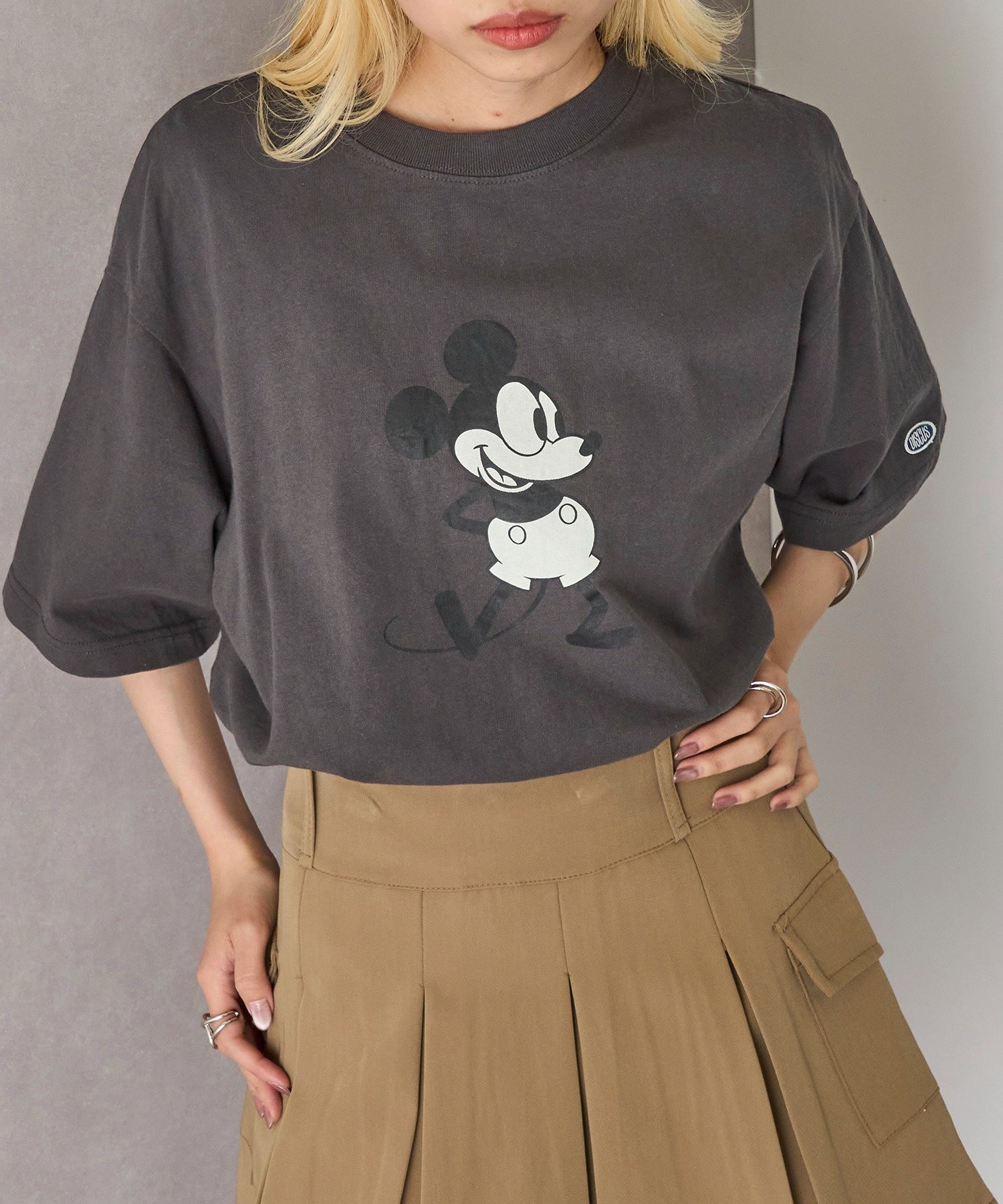 【セットアップセブン/SETUP7】のDISCUS/DISCUS*Disney Tシャツ 5287-5670 インテリア・キッズ・メンズ・レディースファッション・服の通販 founy(ファニー) 　ファッション　Fashion　レディースファッション　Fashion for Women　トップス・カットソー　Cut & Sew Tops　シャツ・ブラウス・オフィスカジュアル　Elegant Blouses & Button-Ups　ロングTシャツ・Tシャツ　Longline T-Shirts & Tees　アクセサリー　Fashion Accessories　カーゴパンツ　Cargo Pants, Utility Pants　カーディガン　Cardigan, Knitwear　キャミワンピース　Cami Dress, Slip Dress　キャラクター　Character, Licensed Characters　コレクション　Collection, Seasonal Line　シンプル　Simple, Minimal　ジャケット　Jacket, Outerwear　スポーツ　Sports, Activewear　スラックス　Slacks, Dress Pants　セットアップ　Set-Up, Coordinated Outfit　トレンド　Trend, Trending Now　パーカー　Hoodie, Parka　リラックス　Relax, Relaxed Fit　再入荷　Restock / Back in Stock　おすすめ　Recommended / Our Picks　BLK|ID: prp329100004685327 ipo3291000000033835492