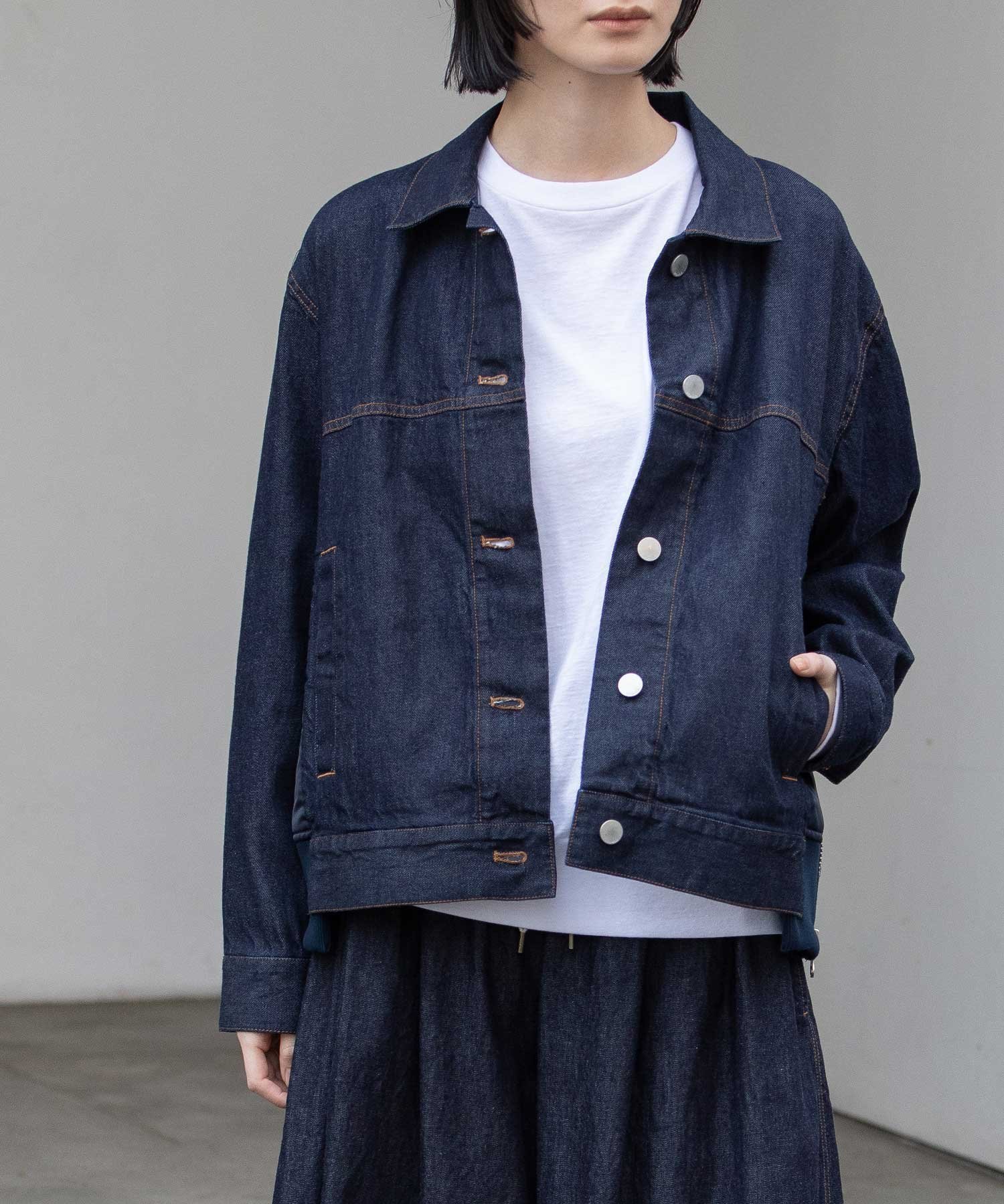 【ミューニック/Munich】の8ozデニム*ナイロンツイルドッキングトラッカージャケット 人気、トレンドファッション・服の通販 founy(ファニー) 　ファッション　Fashion　レディースファッション　Fashion for Women　アウター　Coat / Outerwear Collection　レディースジャケット・軽アウター　Jackets　クール　Cool, Chic　シンプル　Simple, Minimal　ジャケット　Jacket, Outerwear　デニム　Denim, Jeans Material　ドッキング　Docking, Mixed Material　ブルゾン　Blouson, Bomber Jacket　モダン　Modern, Contemporary　A/W・秋冬　Autumn/Winter　2025年　2025　2025-2026秋冬・A/W　Autumn/Winter 2025–26 AW25–26　 other-1|ID: prp329100004685343 ipo3291000000033835549