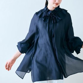 【ローズティアラ/Rose Tiara】の微光沢オーバーブラウス 人気、トレンドファッション・服の通販 founy(ファニー) ファッション Fashion レディースファッション Fashion for Women トップス・カットソー Cut & Sew Tops シャツ・ブラウス・オフィスカジュアル Elegant Blouses & Button-Ups スタンダード Standard, Basic スマート Smart, Elegant フェミニン Feminine, Girly フリル Frill, Ruffle フロント Front, Front Design プリント Print, Printed Pattern ポケット Pocket, Pocket Detail リボン Ribbon, Bow リラックス Relax, Relaxed Fit |ID:prp329100004685407