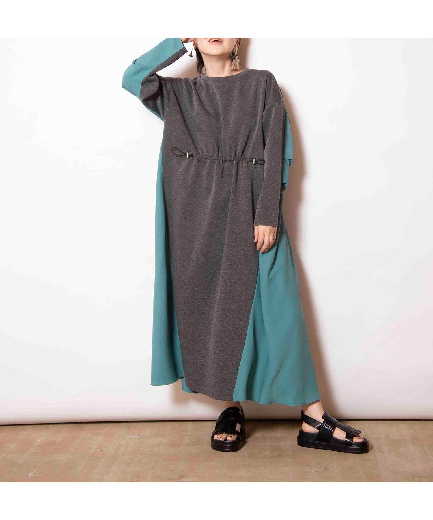 【オズモーシス/OSMOSIS】の2WAY切替ギャザーワンピース インテリア・キッズ・メンズ・レディースファッション・服の通販 founy(ファニー) 　ファッション　Fashion　レディースファッション　Fashion for Women　ワンピース　Dresses　インナー　Innerwear　カットソー　Cut and Sewn Top　ギャザー　Gathered, Ruffled　スポーティ　Sporty, Casual Athletic　切替　Switching, Contrast Panel　夏　Summer　S/S・春夏　SS, Spring/Summer, Warm Season　GRAY|ID: prp329100004685413 ipo3291000000033835949