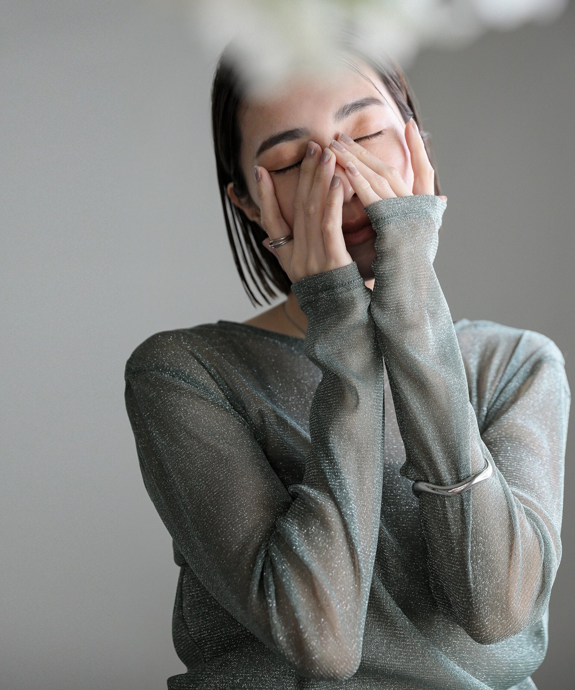 【セレクトモカ/SELECT MOCA】のラメシアートップス インテリア・キッズ・メンズ・レディースファッション・服の通販 founy(ファニー) 　ファッション　Fashion　レディースファッション　Fashion for Women　トップス・カットソー　Cut & Sew Tops　おすすめ　Recommended / Our Picks　トレンド　Trend, Trending Now　ベーシック　Basic, Essential　グレー-900|ID: prp329100004685481 ipo3291000000033836367