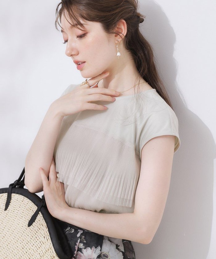 【クチュール ブローチ/Couture Brooch】の【マシンウォッシャブル・大人可愛い】チュールプリーツチュニック インテリア・キッズ・メンズ・レディースファッション・服の通販 founy(ファニー) https://founy.com/ ファッション Fashion レディースファッション Fashion for Women トップス・カットソー Cut & Sew Tops カットソー Cut and Sewn Top カーディガン Cardigan, Knitwear スリーブ Sleeve, Long Sleeve / Short Sleeve チュニック Tunic, Long Top チュール Tulip, Tulip Motif ドッキング Docking, Mixed Material フレンチ French, French Style プリーツ Pleats, Pleated 洗える Machine Washable |ID: prp329100004685505 ipo3291000000033836482
