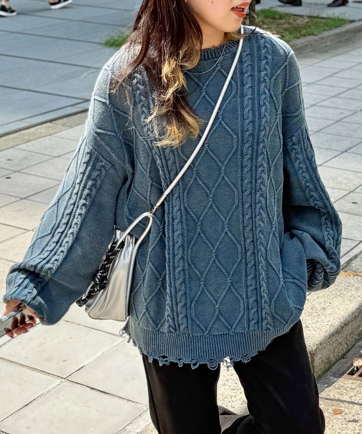 【シーピーシーエム/CPCM】のピグメントケーブルダメージニット インテリア・キッズ・メンズ・レディースファッション・服の通販 founy(ファニー) 　ファッション　Fashion　レディースファッション　Fashion for Women　トップス・カットソー　Cut & Sew Tops　ニット　Knit Tops & Sweaters　ガーリー　Girly, Feminine Style　シンプル　Simple, Minimal　ダメージ　Distressed, Destroyed　リラックス　Relax, Relaxed Fit　ルーズ　Loose, Oversized　ヴィンテージ　Vintage Style　ブルー|ID: prp329100004685575 ipo3291000000033836950