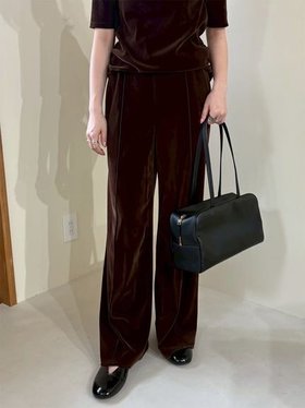 【ミラオーウェン/Mila Owen】のソフトボストントートバッグ 人気、トレンドファッション・服の通販 founy(ファニー) 雑誌掲載アイテム Magazine Picks & Fashion Features ファッション雑誌 Fashion Magazines ヴェリィ VERY クラッシィ CLASSY. ファッション Fashion レディースファッション Fashion for Women バッグ Bags 10月号 October Issue 9月号 September Issue コーデュロイ Corduroy, Cord Fabric ショルダー Shoulder, Shoulder Strap スクエア Square, Square Shape パイピング Piping, Trim Design ボストン Boston モダン Modern, Contemporary 秋 Autumn 財布 Wallet, Purse 雑誌 Magazine, Fashion Magazine |ID:prp329100004685582