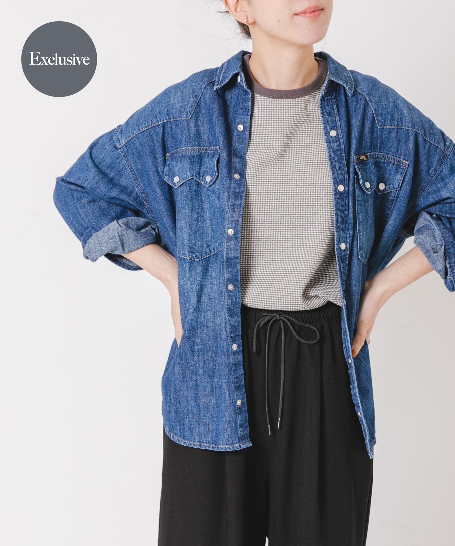 【サニーレーベル/Sonny Label / URBAN RESEARCH】の『別注』Lee101*Sonny Label SHIRTS インテリア・キッズ・メンズ・レディースファッション・服の通販 founy(ファニー) 　ファッション　Fashion　レディースファッション　Fashion for Women　トップス・カットソー　Cut & Sew Tops　シャツ・ブラウス・オフィスカジュアル　Elegant Blouses & Button-Ups　2025年　2025　2025春夏・S/S　Spring/Summer 2025 SS25　おすすめ　Recommended / Our Picks　インナー　Innerwear　デニム　Denim, Jeans Material　ベーシック　Basic, Essential　ロング　Long, Long-Length　ワイド　Wide, Wide Fit　ヴィンテージ　Vintage Style　別注　Limited Edition, Custom Order　夏　Summer　S/S・春夏　SS, Spring/Summer, Warm Season　MEDIUMUSED|ID: prp329100004685599 ipo3291000000033837084
