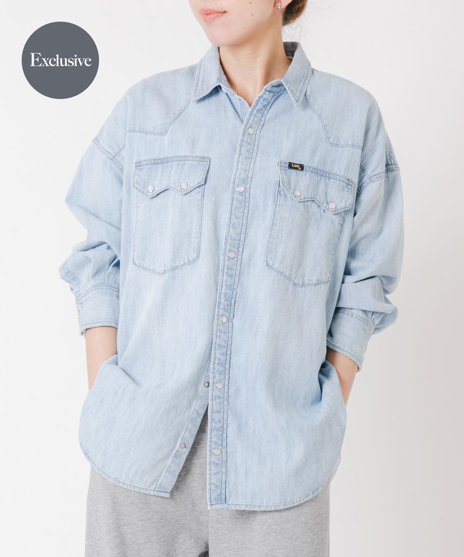 【サニーレーベル/Sonny Label / URBAN RESEARCH】の『別注』Lee101*Sonny Label SHIRTS インテリア・キッズ・メンズ・レディースファッション・服の通販 founy(ファニー) 　ファッション　Fashion　レディースファッション　Fashion for Women　トップス・カットソー　Cut & Sew Tops　シャツ・ブラウス・オフィスカジュアル　Elegant Blouses & Button-Ups　2025年　2025　2025春夏・S/S　Spring/Summer 2025 SS25　おすすめ　Recommended / Our Picks　インナー　Innerwear　デニム　Denim, Jeans Material　ベーシック　Basic, Essential　ロング　Long, Long-Length　ワイド　Wide, Wide Fit　ヴィンテージ　Vintage Style　別注　Limited Edition, Custom Order　夏　Summer　S/S・春夏　SS, Spring/Summer, Warm Season　LIGHT USED|ID: prp329100004685599 ipo3291000000033837085