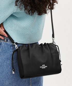 【コーチ/COACH】の【公式】フェイ ドローストリング バッグ 人気、トレンドファッション・服の通販 founy(ファニー) ファッション Fashion レディースファッション Fashion for Women バッグ Bags ドローストリング Drawstring, Pull Cord マグネット Magnet, Magnetic Closure ラップ Wrap, Wrap Design |ID:prp329100004685644