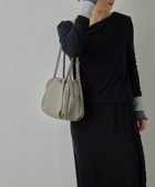 【イア パピヨネ/ear PAPILLONNER】のコロンボストンバッグ 人気、トレンドファッション・服の通販 founy(ファニー) ファッション Fashion レディースファッション Fashion for Women バッグ Bags 財布 Wallet, Purse トレンド Trend, Trending Now フォルム Silhouette, Form ボストンバッグ Boston Bag, Retro Bag ポケット Pocket, Pocket Detail マグネット Magnet, Magnetic Closure ロング Long, Long-Length セレモニー Ceremony ビジネス 仕事 通勤 Business / Work / Commuting thumbnail グレー|ID: prp329100004685653 ipo3291000000034633891