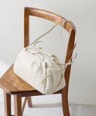 【イア パピヨネ/ear PAPILLONNER】のコロンボストンバッグ 人気、トレンドファッション・服の通販 founy(ファニー) ファッション Fashion レディースファッション Fashion for Women バッグ Bags 財布 Wallet, Purse トレンド Trend, Trending Now フォルム Silhouette, Form ボストンバッグ Boston Bag, Retro Bag ポケット Pocket, Pocket Detail マグネット Magnet, Magnetic Closure ロング Long, Long-Length セレモニー Ceremony ビジネス 仕事 通勤 Business / Work / Commuting thumbnail アイボリー|ID: prp329100004685653 ipo3291000000036073343