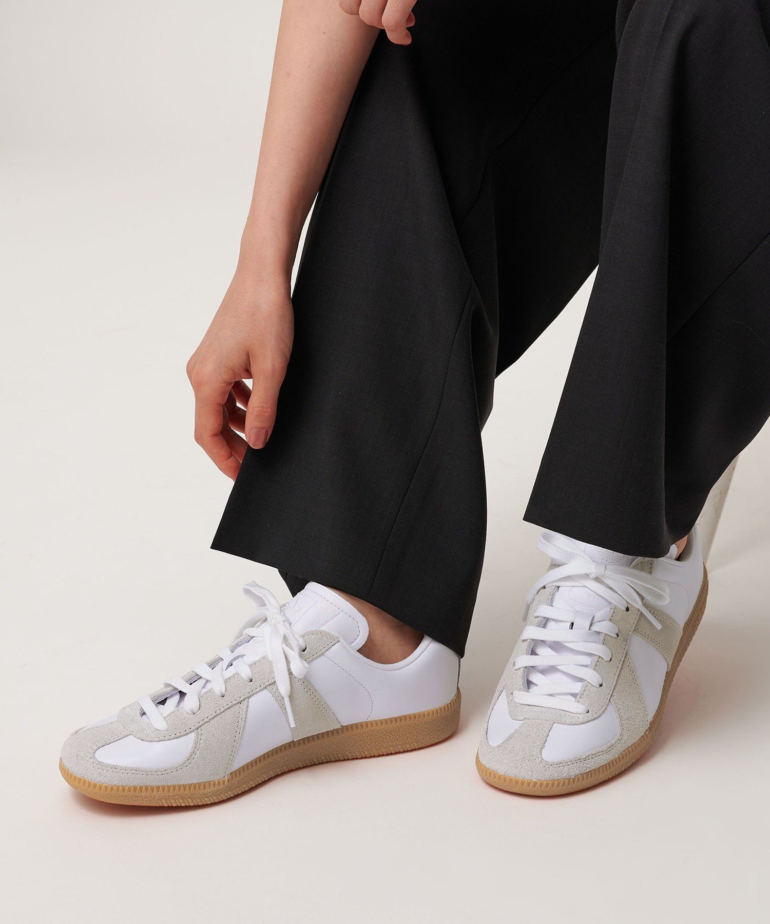 【ビューティ&ユース ユナイテッドアローズ/BEAUTY&YOUTH / UNITED ARROWS】のadidas Originals BW ARMY/スニーカー インテリア・キッズ・メンズ・レディースファッション・服の通販 founy(ファニー) 　ファッション　Fashion　レディースファッション　Fashion for Women　スニーカー　Sneakers, Trainers　スポーツ　Sports, Activewear　スラックス　Slacks, Dress Pants　デニム　Denim, Jeans Material　人気　Popular, Best Seller　ライニング　Inner Lining, Inner Fabric, Lined　リュクス　Luxury, Elegant, High-End, Chic　WHITE|ID: prp329100004685675 ipo3291000000034033353