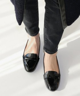 【フィン/Fin】のラウンドコインローファー 人気、トレンドファッション・服の通販 founy(ファニー) ファッション Fashion レディースファッション Fashion for Women エナメル Patent Leather クッション Cushion, Throw Pillow ソックス Socks, Hosiery ダウン Down, Puffer デニム Denim, Jeans Material 人気 Popular, Best Seller パイソン Python, Snakeskin Pattern ベーシック Basic, Essential ワイド Wide, Wide Fit ビジネス 仕事 通勤 Business / Work / Commuting |ID:prp329100004685702
