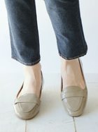 【フィン/Fin】のラウンドコインローファー 人気、トレンドファッション・服の通販 founy(ファニー) ファッション Fashion レディースファッション Fashion for Women エナメル Patent Leather クッション Cushion, Throw Pillow ソックス Socks, Hosiery ダウン Down, Puffer デニム Denim, Jeans Material 人気 Popular, Best Seller パイソン Python, Snakeskin Pattern ベーシック Basic, Essential ワイド Wide, Wide Fit ビジネス 仕事 通勤 Business / Work / Commuting thumbnail ベージュ|ID: prp329100004685702 ipo3291000000034118957