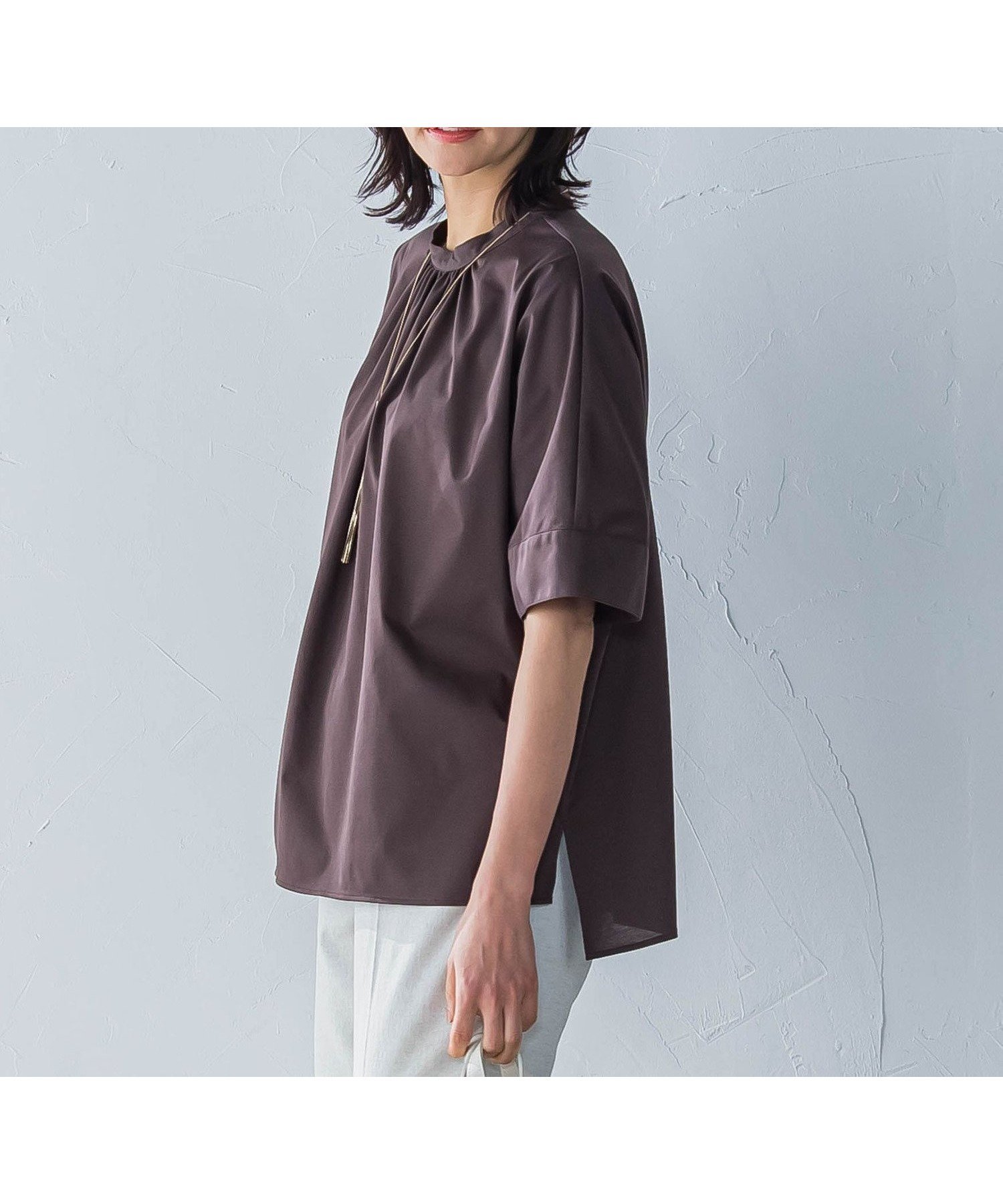 【ロートレ アモン/LAUTRE AMONT】のクールタッチギャザーネックカットソー≪洗濯機で洗える≫ インテリア・キッズ・メンズ・レディースファッション・服の通販 founy(ファニー) 　ファッション　Fashion　レディースファッション　Fashion for Women　トップス・カットソー　Cut & Sew Tops　カットソー・ベーシックTシャツ　Cut-and-Sewn Tops / Stretch Tees & Basics　おすすめ　Recommended / Our Picks　インナー　Innerwear　ギャザー　Gathered, Ruffled　フロント　Front, Front Design　ベーシック　Basic, Essential　ボトム　Bottoms, Lower Wear　洗える　Machine Washable　ブラウン|ID: prp329100004685828 ipo3291000000033838324
