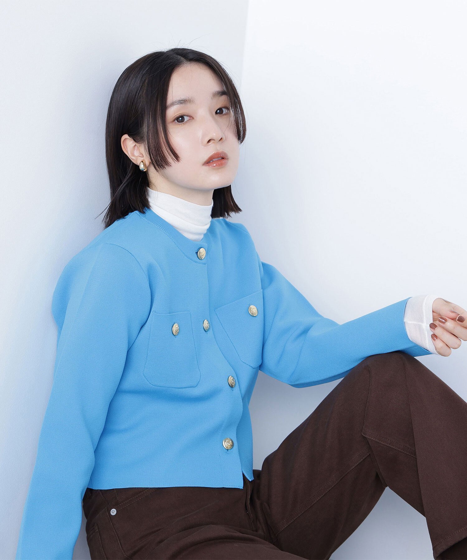 【ナチュラル ビューティー ベーシック/NATURAL BEAUTY BASIC】のエンブレムボタンニットジャケット インテリア・キッズ・メンズ・レディースファッション・服の通販 founy(ファニー) 　ファッション　Fashion　レディースファッション　Fashion for Women　アウター　Coat / Outerwear Collection　レディースジャケット・軽アウター　Jackets　カーディガン　Cardigan, Knitwear　シンプル　Simple, Minimal　ジャケット　Jacket, Outerwear　フラット　Flat, Flat Shoes　ミラノリブ　Milano Rib, Milano Stitch　ブルー|ID: prp329100004685854 ipo3291000000034411620