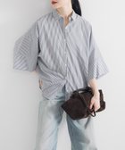 【アーバンリサーチ/URBAN RESEARCH】のハーフスリーブシャツ 人気、トレンドファッション・服の通販 founy(ファニー) ファッション Fashion レディースファッション Fashion for Women トップス・カットソー Cut & Sew Tops シャツ・ブラウス・オフィスカジュアル Elegant Blouses & Button-Ups 2025年 2025 2025春夏・S/S Spring/Summer 2025 SS25 おすすめ Recommended / Our Picks スラックス Slacks, Dress Pants スリーブ Sleeve, Long Sleeve / Short Sleeve デニム Denim, Jeans Material ワイド Wide, Wide Fit 夏 Summer S/S・春夏 SS, Spring/Summer, Warm Season thumbnail NAVYSTRIPE|ID: prp329100004686121 ipo3291000000033839701