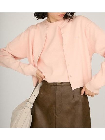 【エミ/emmi】のemmiロゴアンサンブルニットトップス インテリア・キッズ・メンズ・レディースファッション・服の通販 founy(ファニー) 　ファッション　Fashion　レディースファッション　Fashion for Women　トップス・カットソー　Cut & Sew Tops　ニット　Knit Tops & Sweaters　アンサンブルニット　Knit Ensembles & Twin Sets　カーディガン　Cardigan, Knitwear　エレガント 上品　Elegant　半袖　Short Sleeve, Half Sleeve　長袖　Long Sleeve, Full Sleeve　BPNK[069]|ID: prp329100004686144 ipo3291000000033839811