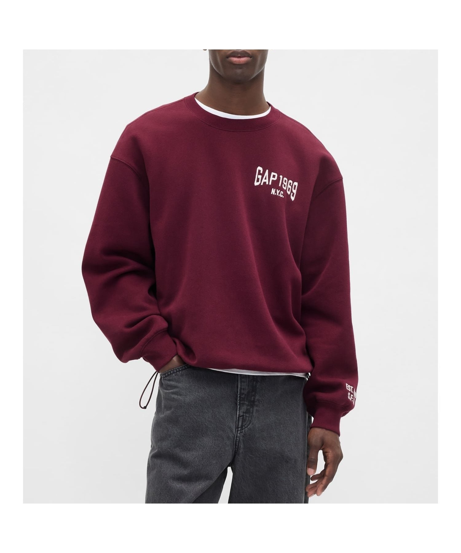 【ギャップ/GAP】のヴィンテージソフト オーバーサイズ GAPロゴ スウェットシャツ インテリア・キッズ・メンズ・レディースファッション・服の通販 founy(ファニー) 　ファッション　Fashion　レディースファッション　Fashion for Women　トップス・カットソー　Cut & Sew Tops　シャツ・ブラウス・オフィスカジュアル　Elegant Blouses & Button-Ups　レディースパーカー・カジュアルフーディー　Casual Hoodies & Sweatshirts　スウェット・クルーネックトップス　Sweatshirts & Crewnecks / Relaxed Fit Sweat Tops　ショルダー　Shoulder, Shoulder Strap　ダウン　Down, Puffer　ドロップ　Drop Shoulder, Dropped Style　長袖　Long Sleeve, Full Sleeve　フィット　Fit, Slim Fit　おすすめ　Recommended / Our Picks　TUSCAN RED|ID: prp329100004686197 ipo3291000000033840034