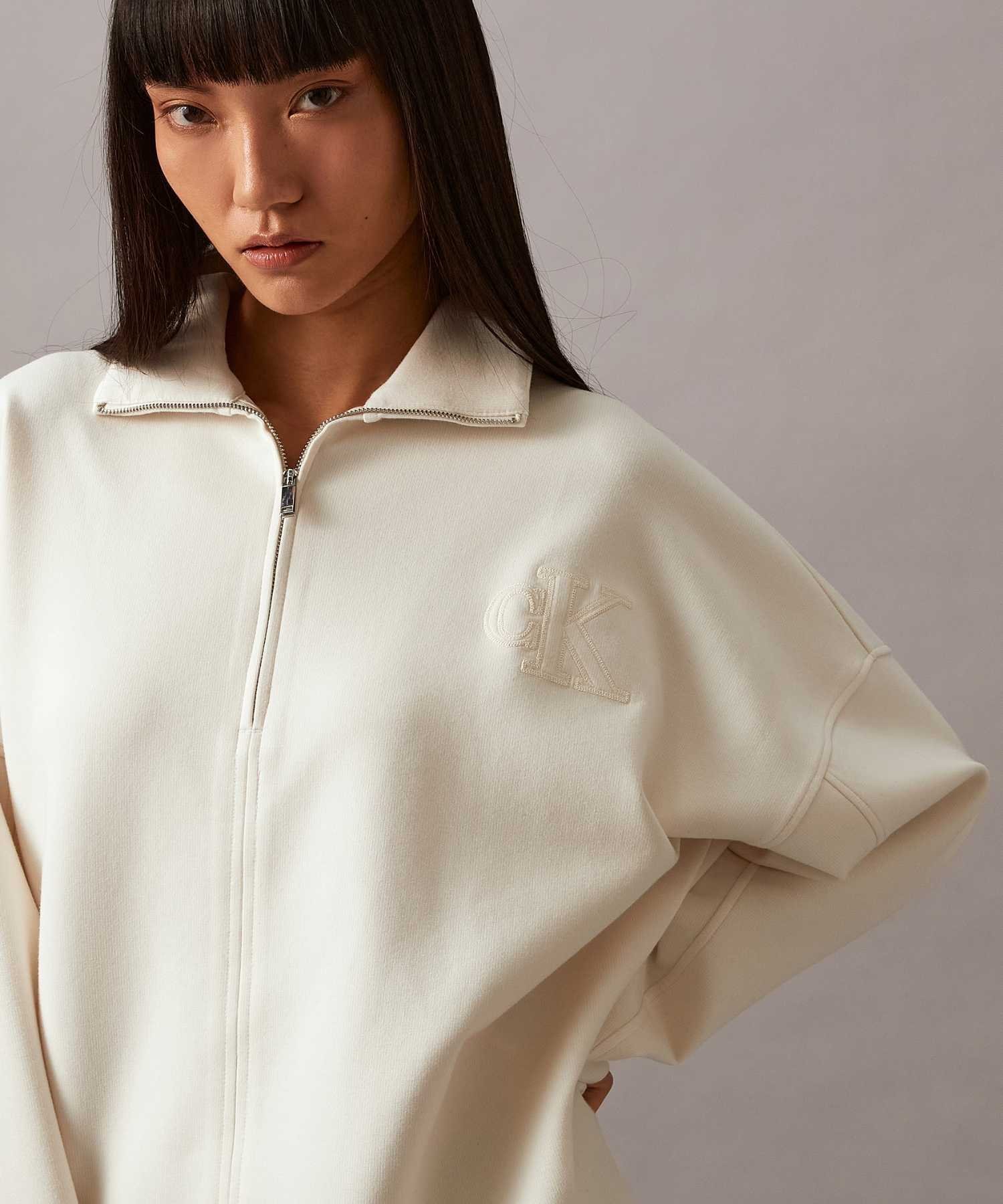 【カルバンクライン/Calvin Klein】の【公式ショップ】 カルバンクライン ロングスリーブハーフジッププルオーバー Calvin Klein 44B217G インテリア・キッズ・メンズ・レディースファッション・服の通販 founy(ファニー) 　ファッション　Fashion　レディースファッション　Fashion for Women　トップス・カットソー　Cut & Sew Tops　カジュアルプルオーバー・ニットトップス　Pullovers & Knit Tops / Casual Pullovers　シンプル　Simple, Minimal　スタイリッシュ　Stylish, Fashionable　スポーツ　Sports, Activewear　スリーブ　Sleeve, Long Sleeve / Short Sleeve　セットアップ　Set-Up, Coordinated Outfit　フォルム　Silhouette, Form　フロント　Front, Front Design　モダン　Modern, Contemporary　リラックス　Relax, Relaxed Fit　ロング　Long, Long-Length　Tofu|ID: prp329100004686206 ipo3291000000033840066