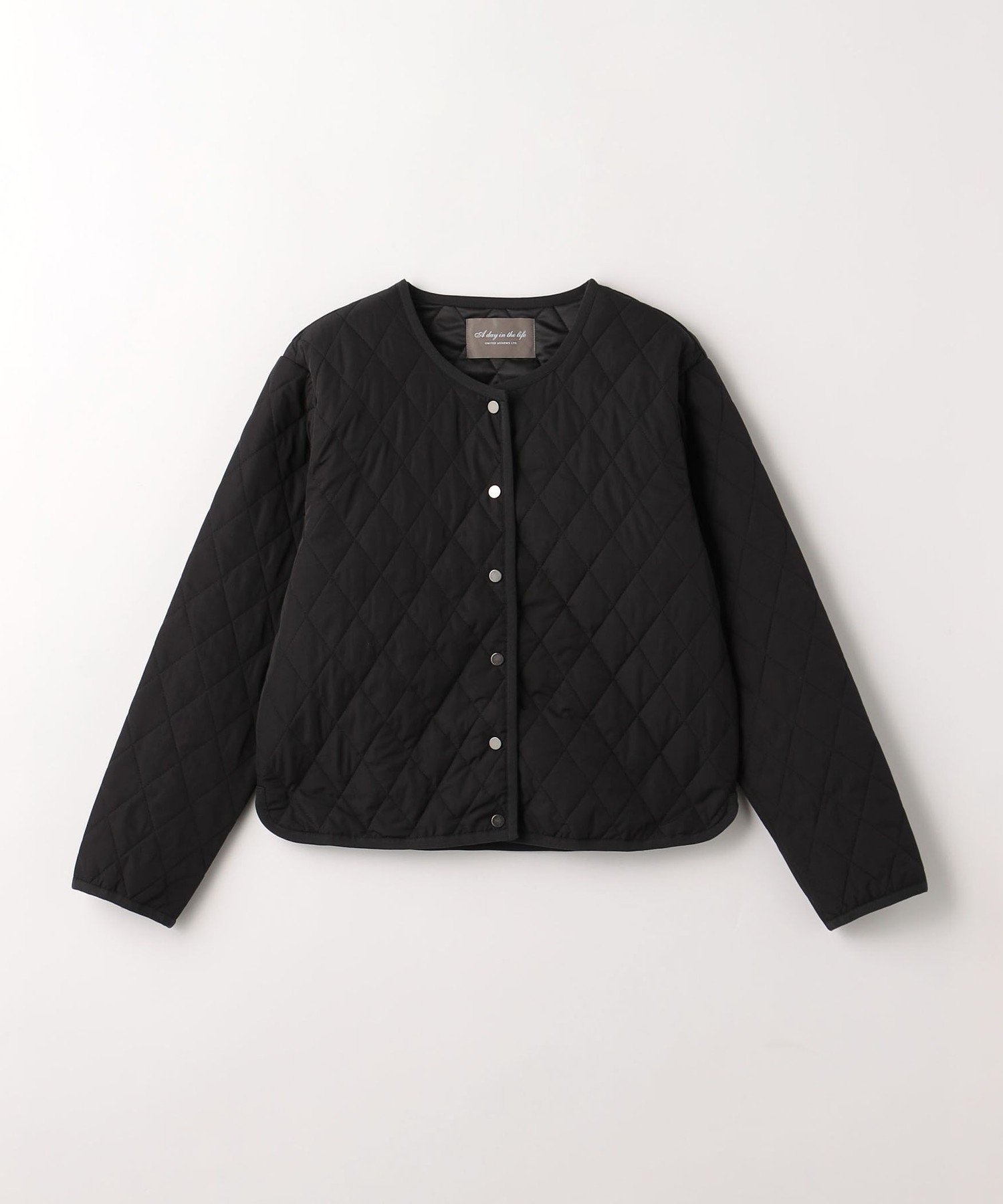 【ユナイテッドアローズ/UNITED ARROWS】のキルティング ノーカラージャケット A DAY IN THE LIFE インテリア・キッズ・メンズ・レディースファッション・服の通販 founy(ファニー) 　ファッション　Fashion　レディースファッション　Fashion for Women　アウター　Coat / Outerwear Collection　レディースジャケット・軽アウター　Jackets　ノーカラージャケット / シンプル上品コーデ　Collarless Jackets　インナー　Innerwear　キルティング　Quilted, Quilting　キルト　Quilt, Quilted Fabric　ショート　Short, Short Length　シンプル　Simple, Minimal　ジャケット　Jacket, Outerwear　メタル　Metal, Metal Parts　エレガント 上品　Elegant　春　Spring　秋　Autumn　ビジネス 仕事 通勤　Business / Work / Commuting　BLACK|ID: prp329100004686867 ipo3291000000033911974