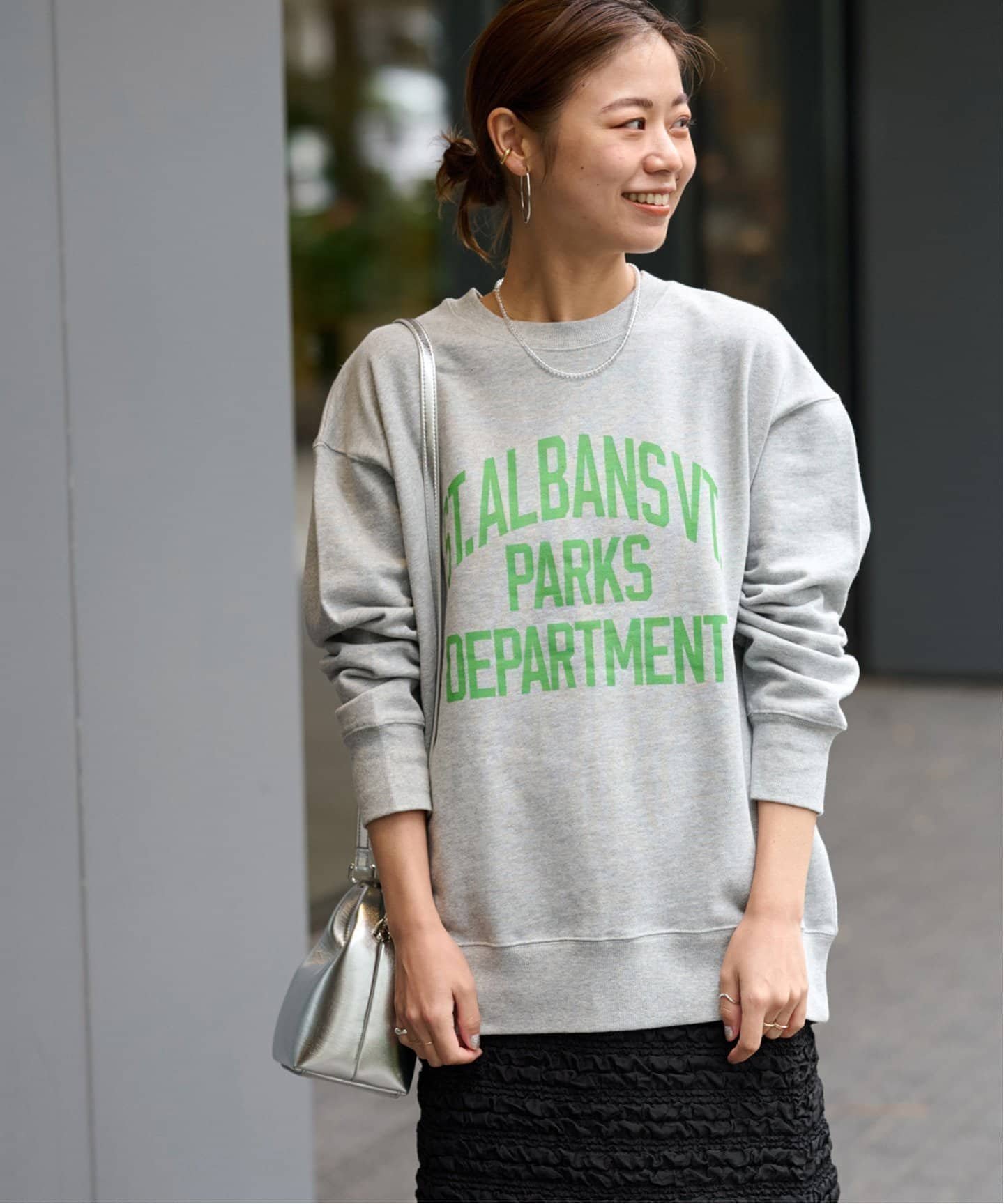 【ジャーナルスタンダード レリューム/JOURNAL STANDARD relume】の《WEB限定追加 》ST.ALBANSロゴスウェット インテリア・キッズ・メンズ・レディースファッション・服の通販 founy(ファニー) 　ファッション　Fashion　レディースファッション　Fashion for Women　トップス・カットソー　Cut & Sew Tops　レディースパーカー・カジュアルフーディー　Casual Hoodies & Sweatshirts　スウェット・クルーネックトップス　Sweatshirts & Crewnecks / Relaxed Fit Sweat Tops　2025年　2025　2025-2026秋冬・A/W　Autumn/Winter 2025–26 AW25–26　グレーA|ID: prp329100004686950 ipo3291000000033844482
