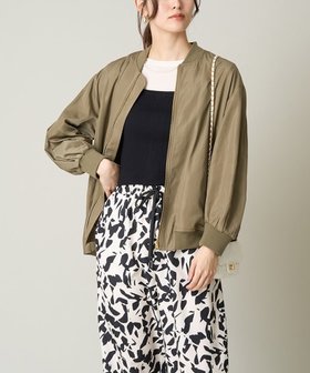 【アー ヴェー ヴェー/a.v.v】のバックタックMA-1 人気、トレンドファッション・服の通販 founy(ファニー) ファッション Fashion レディースファッション Fashion for Women アウター Coat / Outerwear Collection MA-1ジャケット MA-1 Bomber Jackets / Flight Jackets バッグ Bags ギャザー Gathered, Ruffled デニム Denim, Jeans Material フェミニン Feminine, Girly フレア Flare, Flared 再入荷 Restock / Back in Stock エレガント 上品 Elegant ビジネス 仕事 通勤 Business / Work / Commuting |ID:prp329100004687051